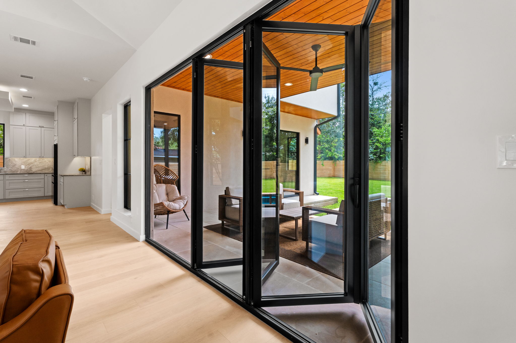  Contemporary Design with Timeless Architecture in South Austin - 物件實景
