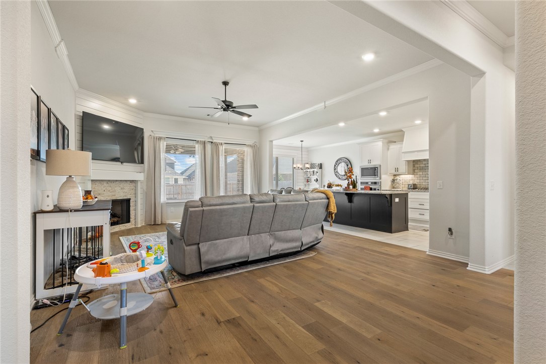 Pea Ridge, Arkansas, 72751, United States, 4 Bedrooms Bedrooms, ,3 BathroomsBathrooms,Residential,For Sale,1995681