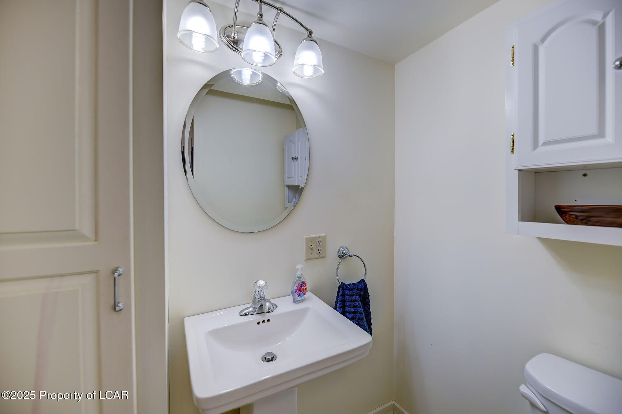 Nescopeck, Pennsylvania, 18635, United States, 3 Bedrooms Bedrooms, ,2 BathroomsBathrooms,Residential,For Sale,1848603