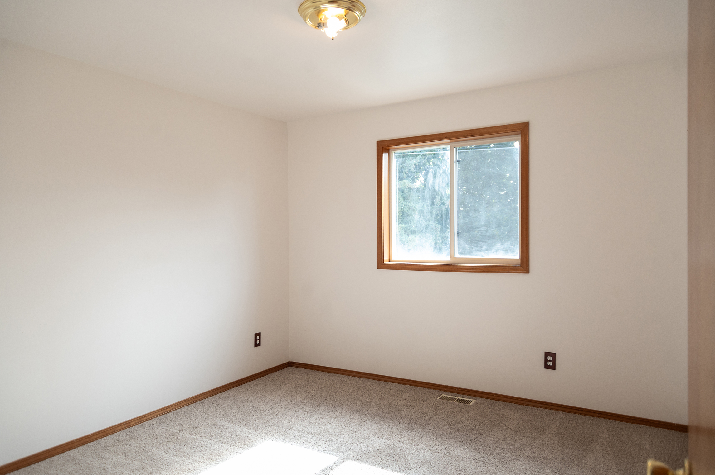  NEWLY UPDATED in Benton City - 物件實景