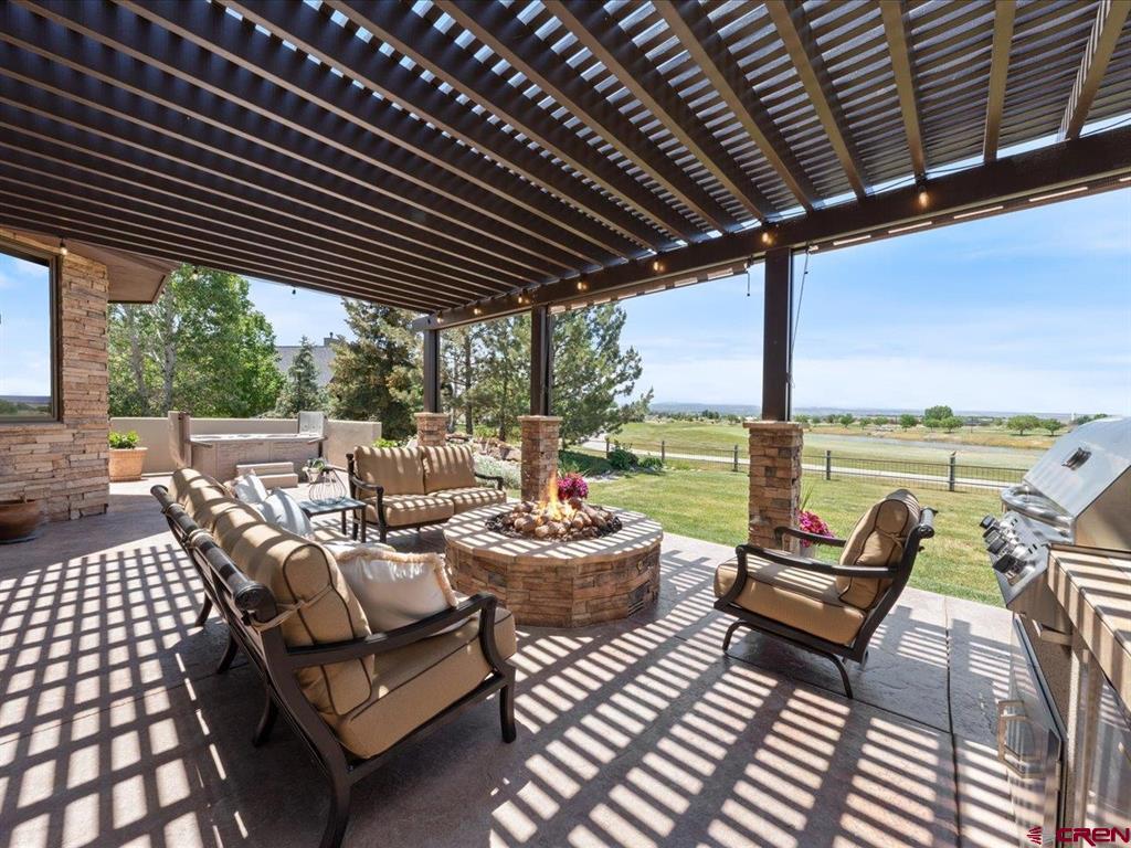Montrose, Colorado, 81401, United States, 4 Bedrooms Bedrooms, ,3 BathroomsBathrooms,Residential,For Sale,1847638