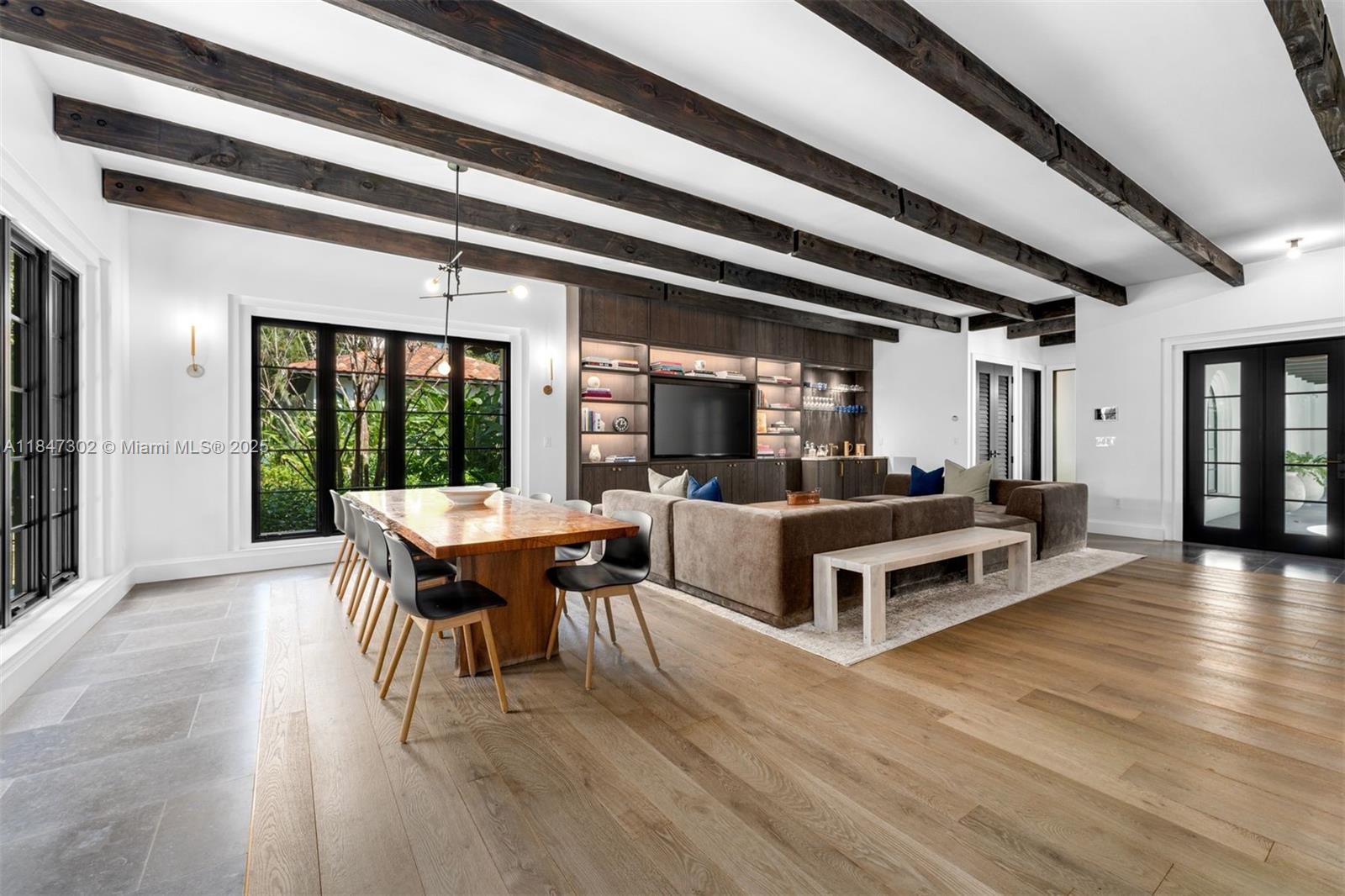 Miami, Florida, 33143, United States, 7 Bedrooms Bedrooms, ,6 BathroomsBathrooms,Residential,For Sale,1934176