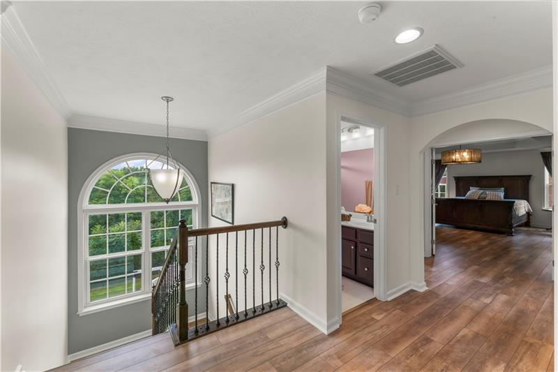 Canonsburg, Pennsylvania, 15317, United States, 5 Bedrooms Bedrooms, ,4 BathroomsBathrooms,Residential,For Sale,1914664