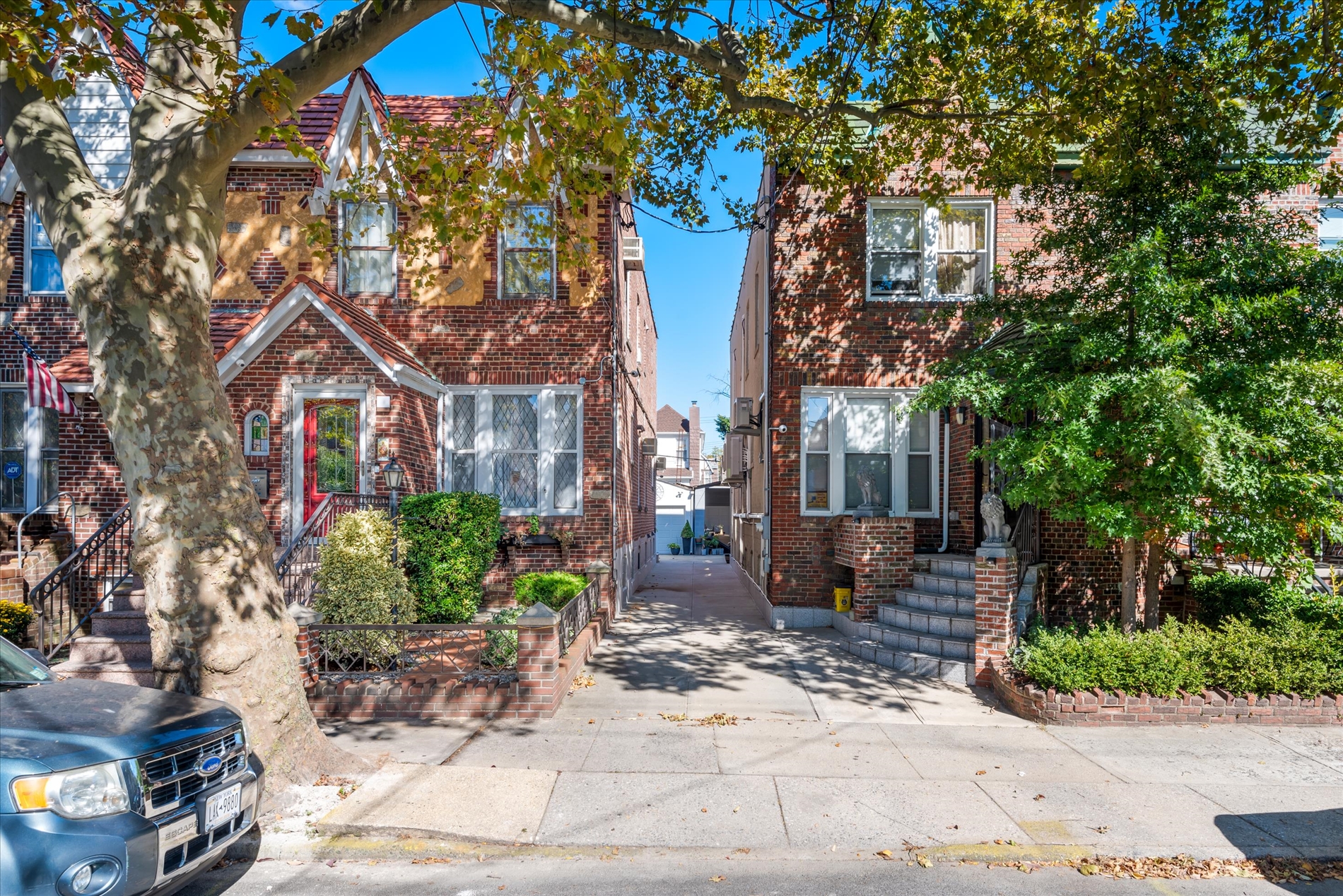2047 E 35th Street, Marine Park, New York, 11234, United States, 3 Bedrooms Bedrooms, ,2 BathroomsBathrooms,Residential,For Sale,2047 E 35th Street,1641485