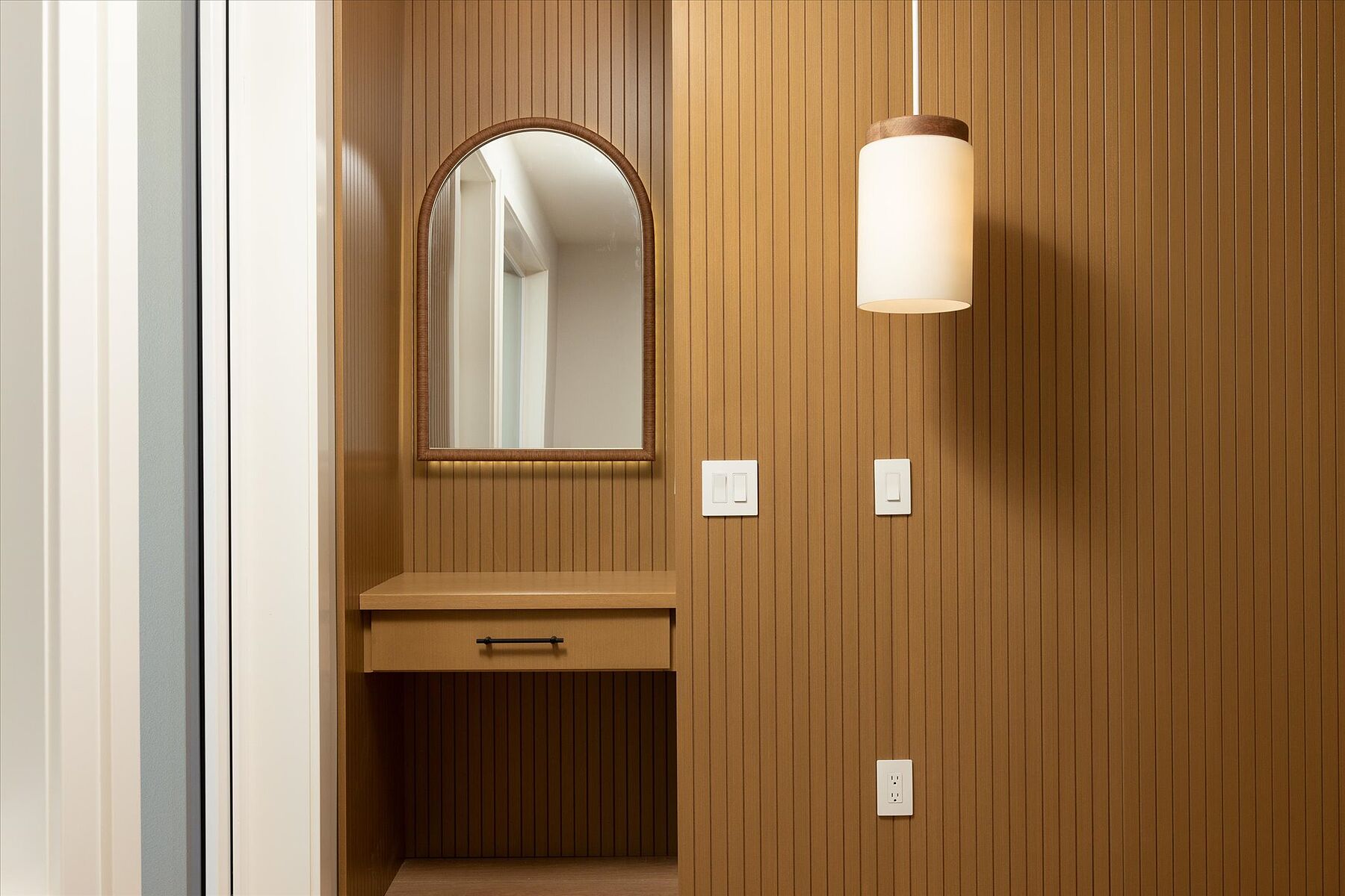  Spacious Modern Build - 物件實景