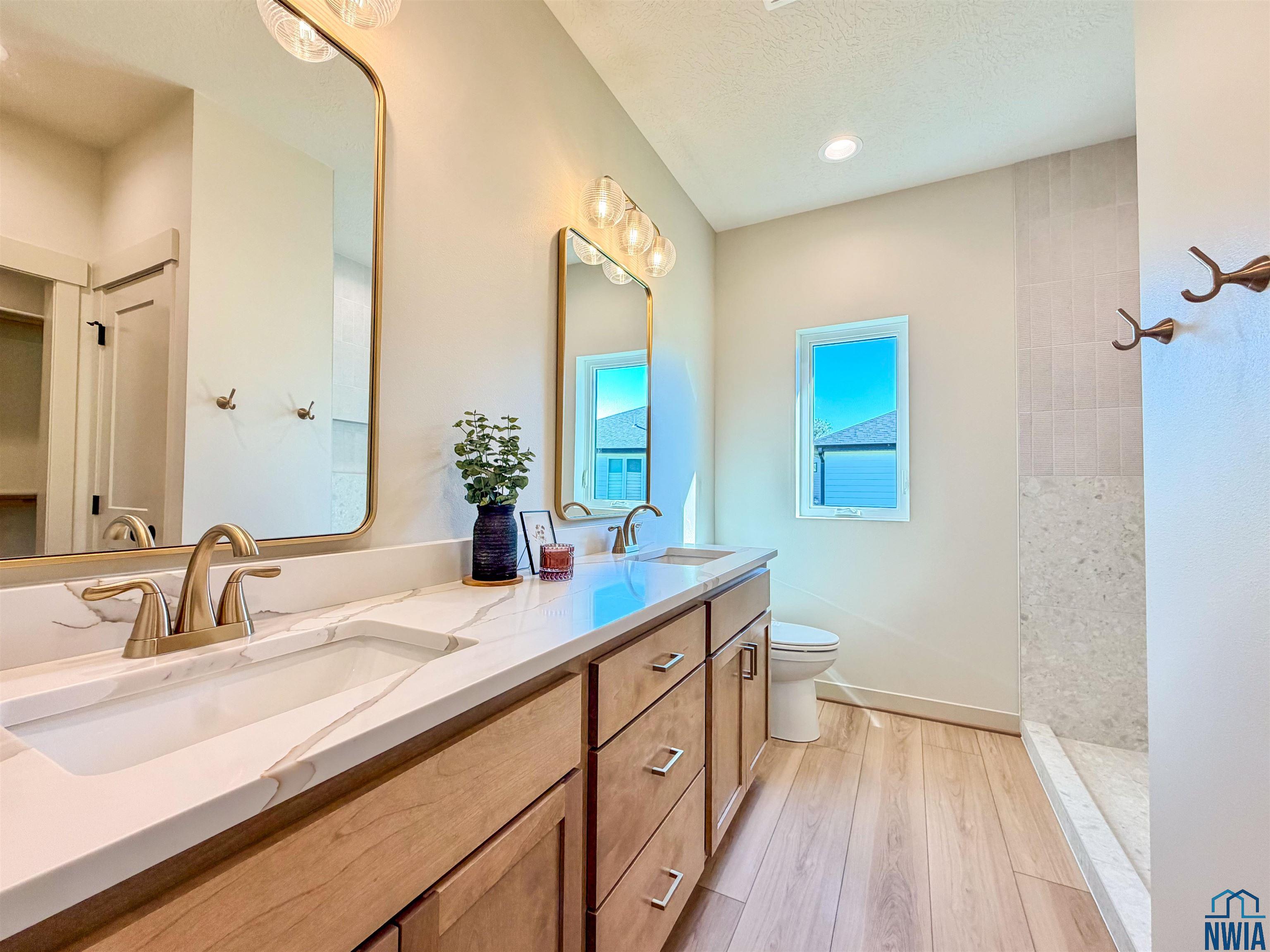 Sergeant Bluff, Iowa, 51054, United States, 3 Bedrooms Bedrooms, ,2 BathroomsBathrooms,Residential,For Sale,1974181