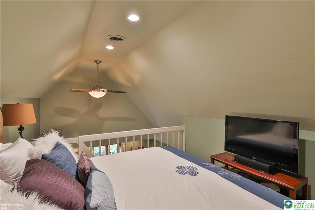 Bethlehem, Pennsylvania, 18017-3771, United States, 3 Bedrooms Bedrooms, ,3 BathroomsBathrooms,Residential,For Sale,2048203