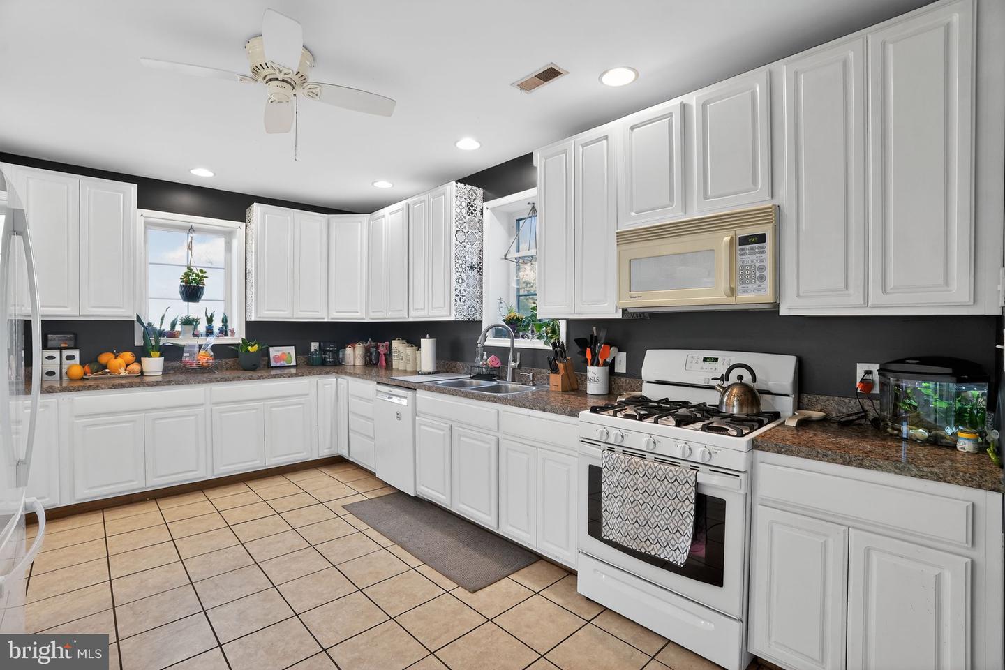 Haddon Township, New Jersey, 08033, United States, 4 Bedrooms Bedrooms, ,3 BathroomsBathrooms,Residential,For Sale,2003040