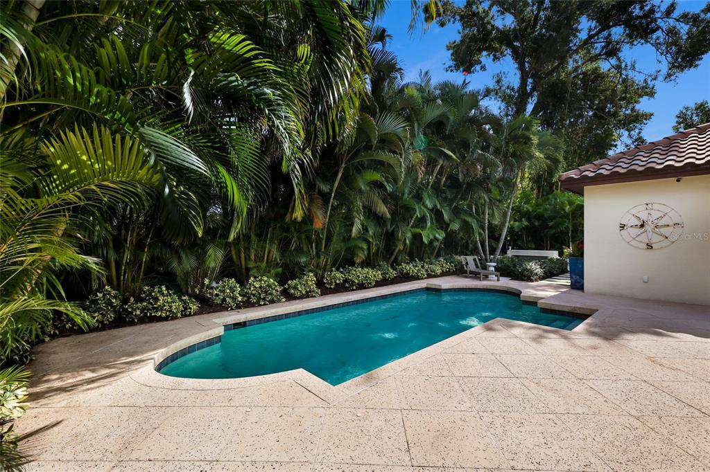 Sarasota, Florida, 34234, United States, 3 Bedrooms Bedrooms, ,3 BathroomsBathrooms,Residential,For Sale,1989538