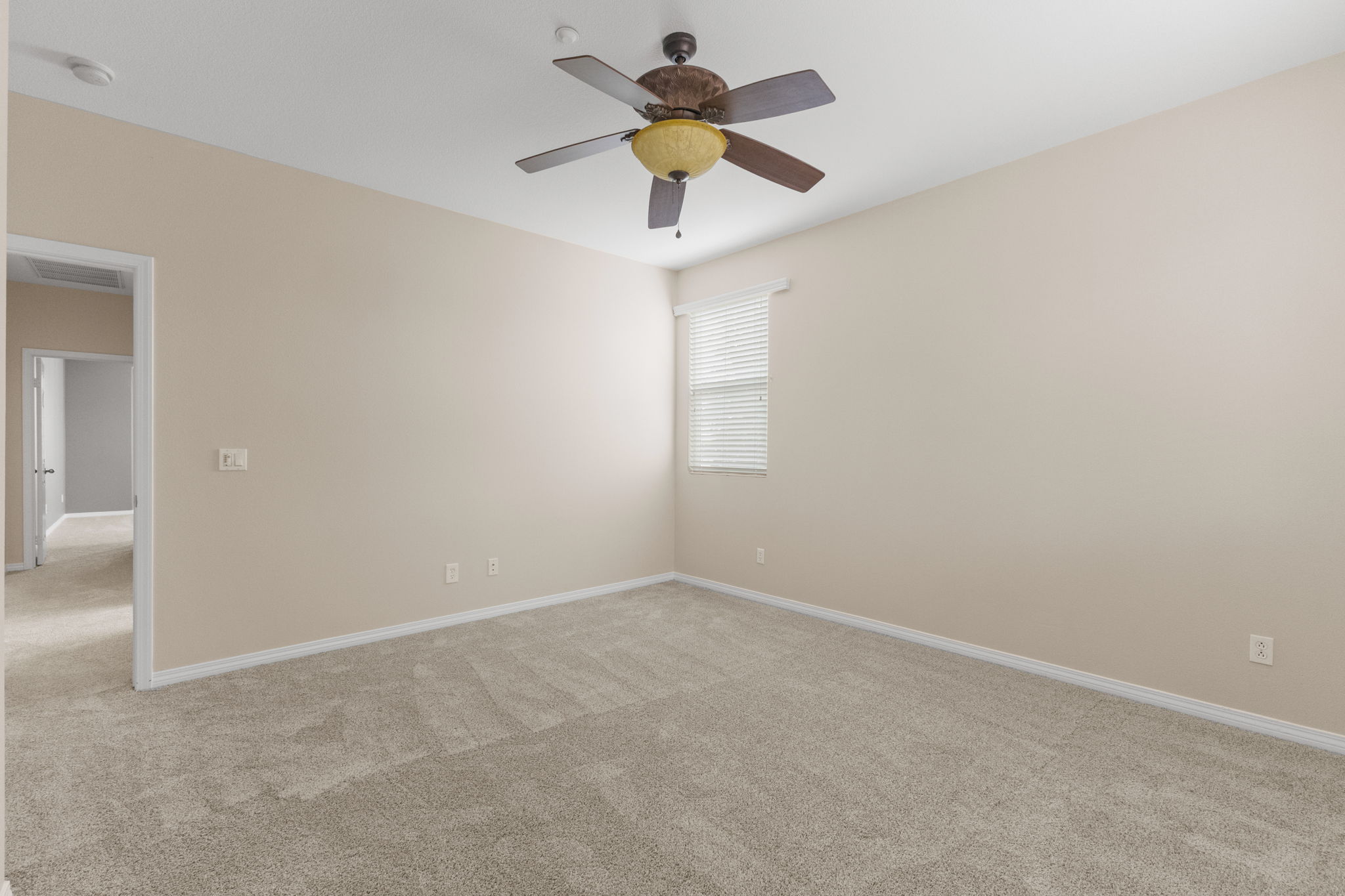 Redlands, California, 92374, United States, 6 Bedrooms Bedrooms, ,4 BathroomsBathrooms,Residential,For Sale,1923576