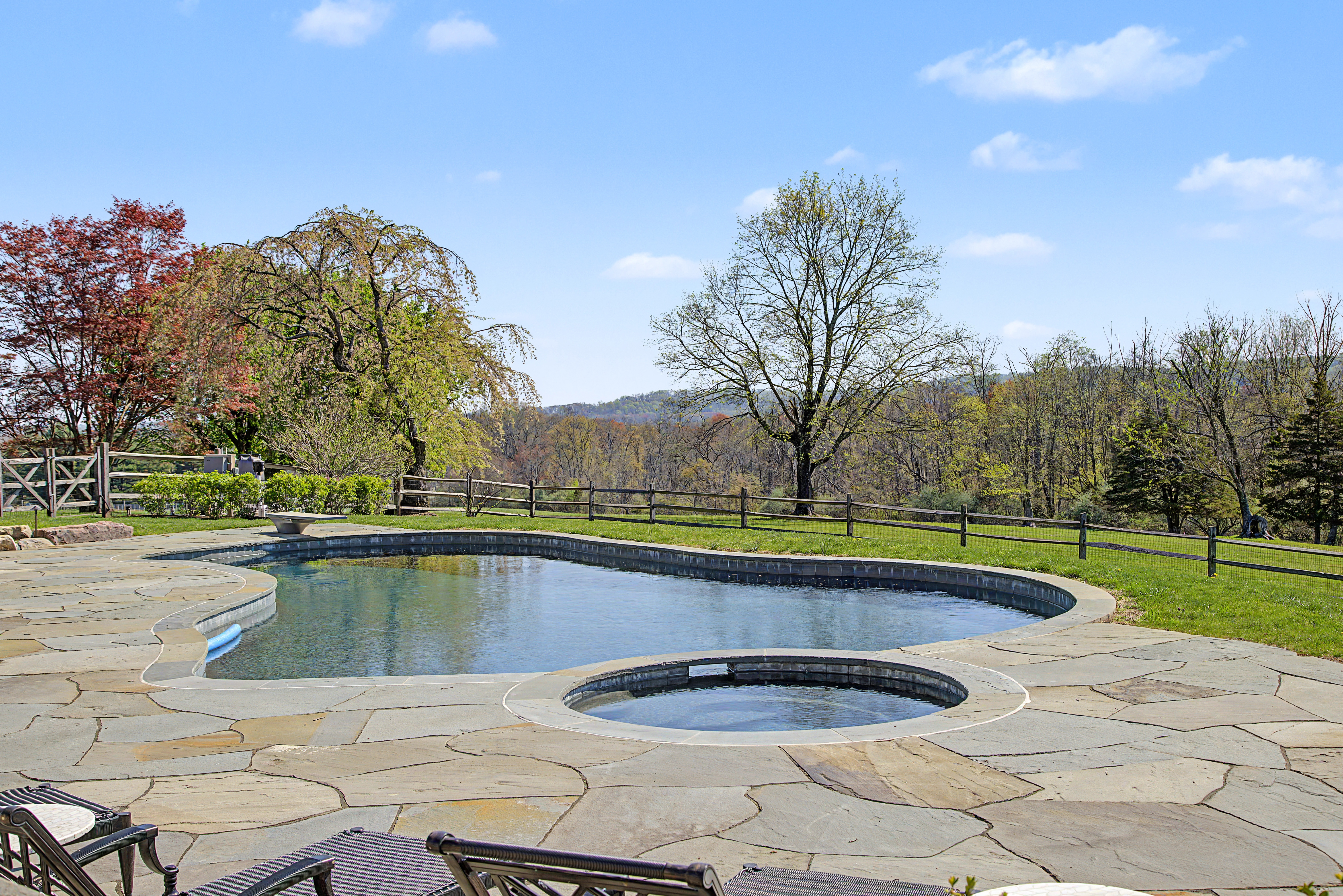  2950 Windy Bush Road, Newtown, PA 18940 - 物件實景