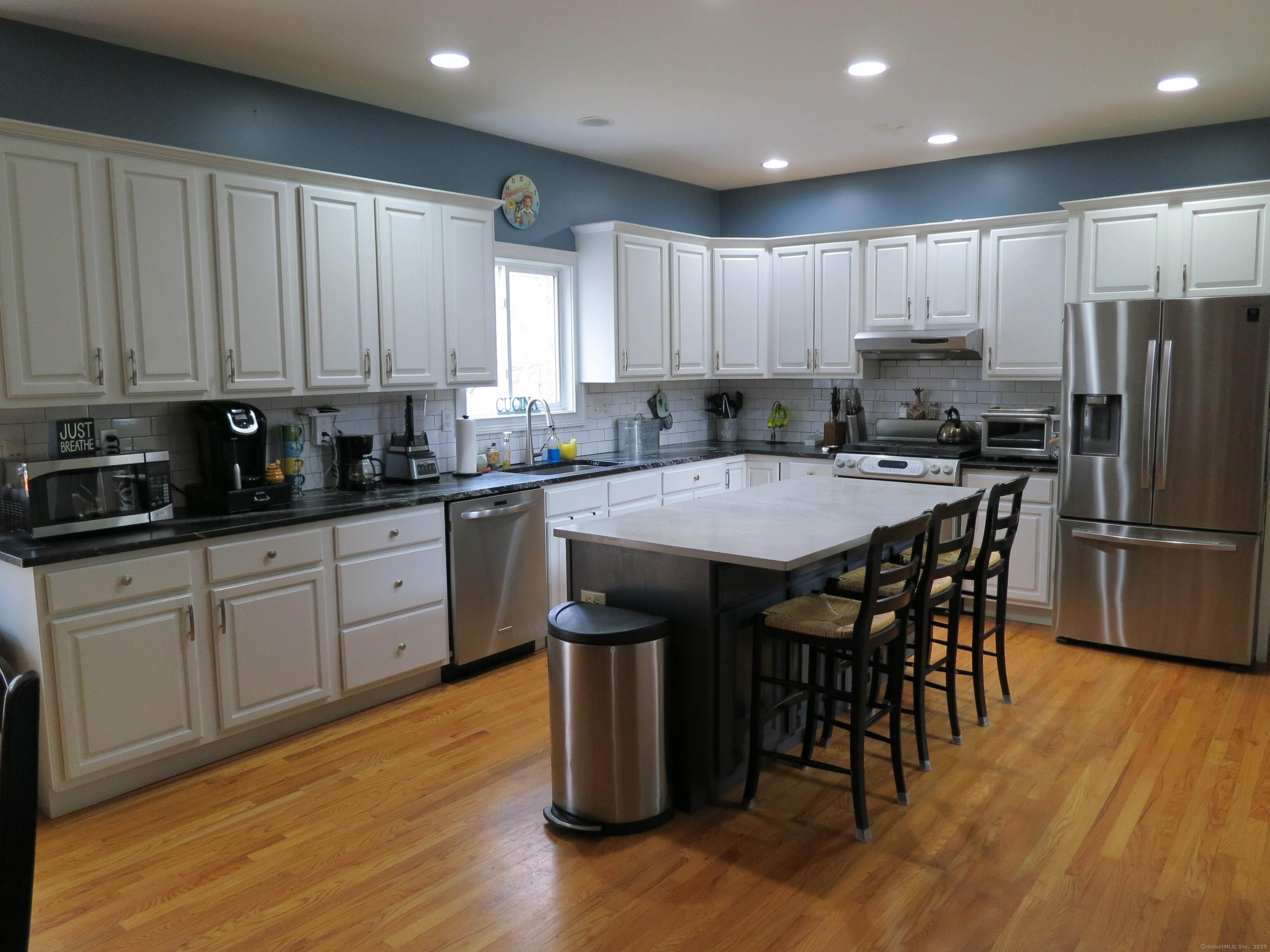 Seymour, Connecticut, 06483, United States, 4 Bedrooms Bedrooms, ,3 BathroomsBathrooms,Residential,For Sale,1760274