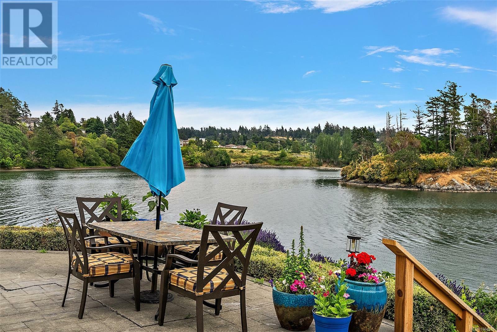 VIEW ROYAL, British Columbia, V9B 1A6, CA, 3 Bedrooms Bedrooms, ,5 BathroomsBathrooms,Residential,For Sale,1883403