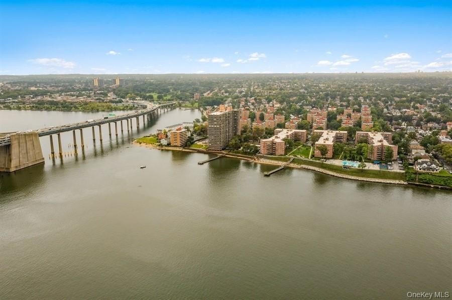 Beechhurst, New York, 11357, United States, 3 Bedrooms Bedrooms, ,2 BathroomsBathrooms,Residential,For Sale,1975309