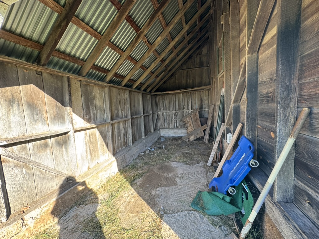 Pierce City, Missouri, 65723, United States, 2 Bedrooms Bedrooms, ,2 BathroomsBathrooms,Residential,For Sale,1987385