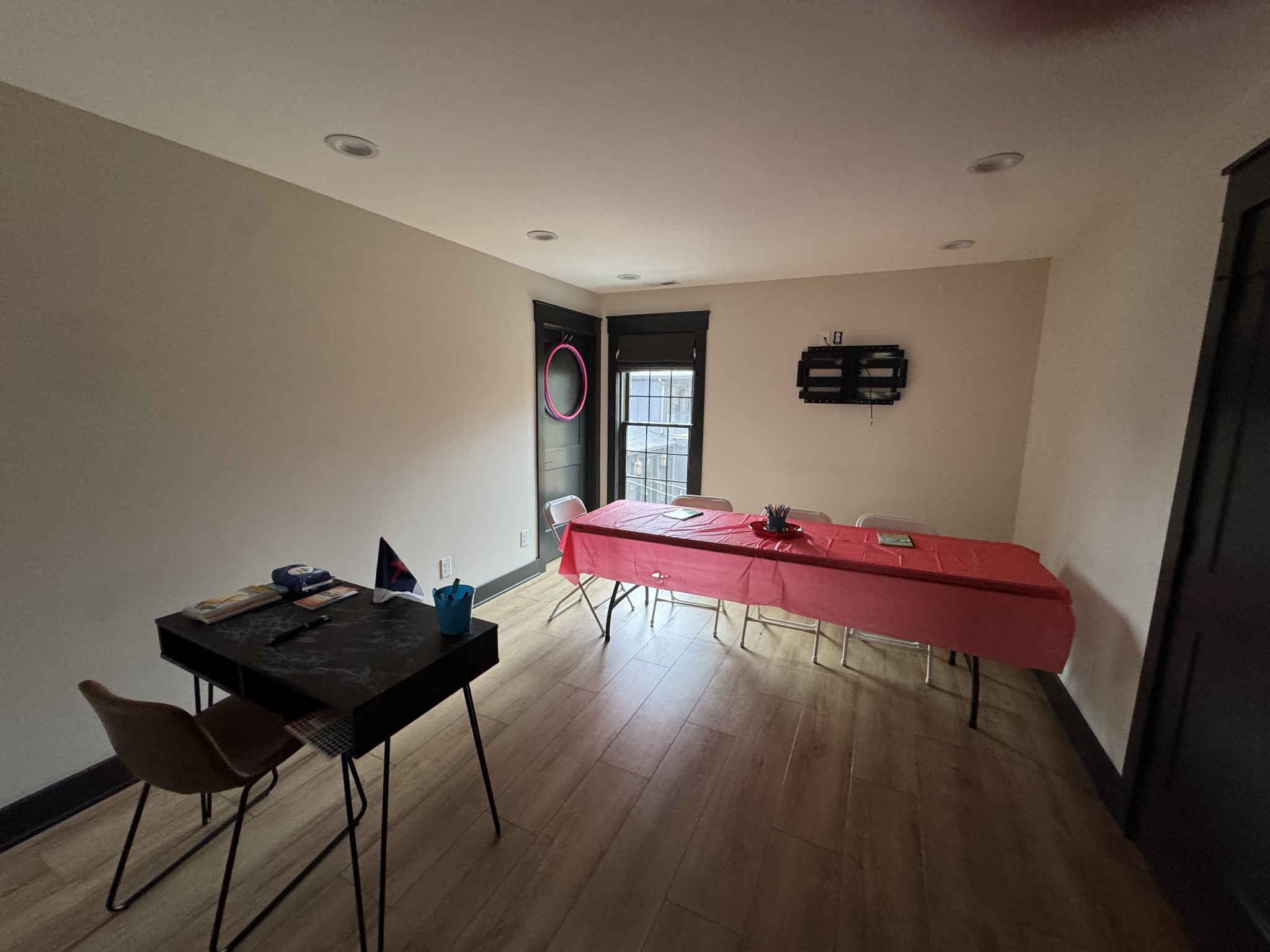 Hendersonville, Tennessee, 37075, United States, 6 Bedrooms Bedrooms, ,5 BathroomsBathrooms,Residential,For Sale,1993824