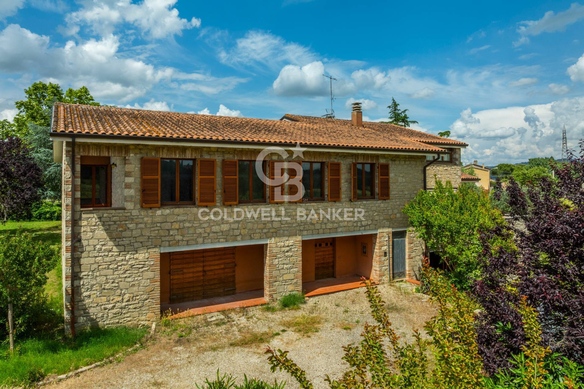 Fratta Todina, Perugia, 06054, IT, 6 Bedrooms Bedrooms, ,6 BathroomsBathrooms,Residential,For Sale,1850046