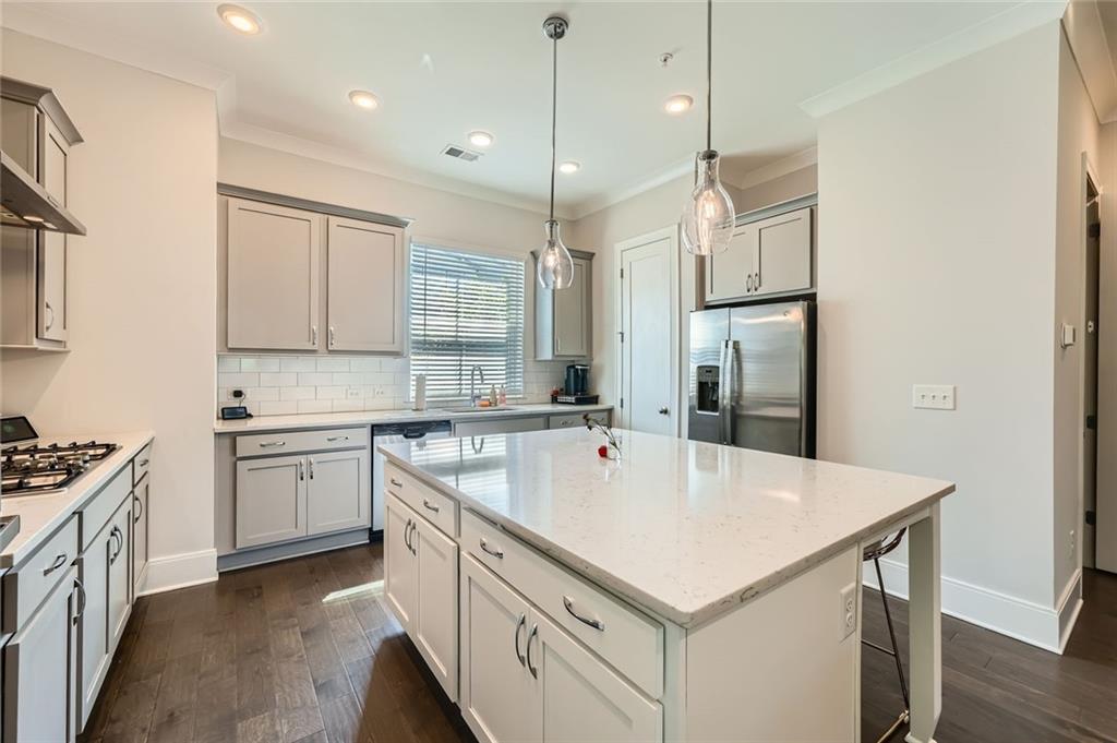 Decatur, Georgia, 30030, United States, 3 Bedrooms Bedrooms, ,5 BathroomsBathrooms,Residential,For Sale,1942093