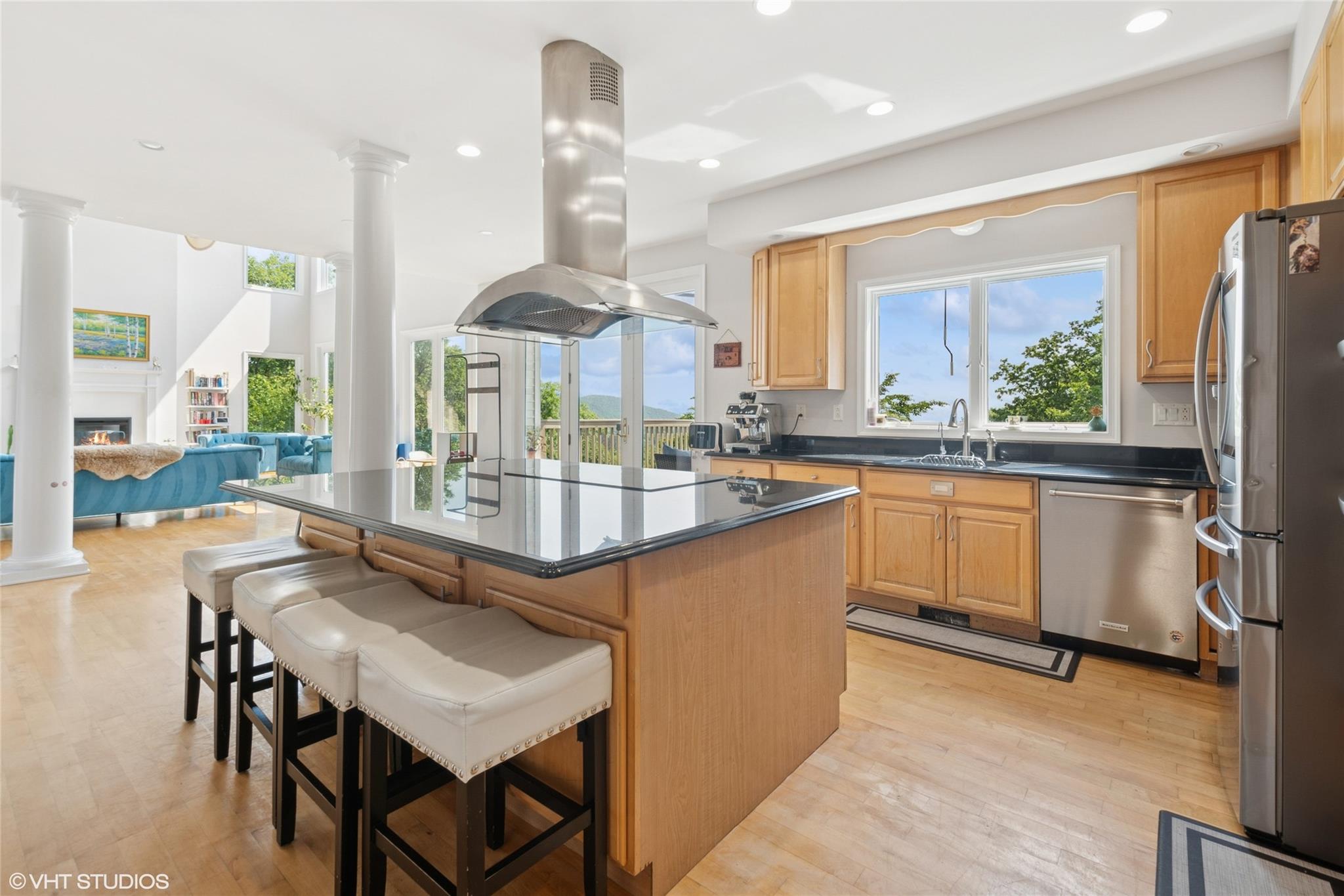 Tomkins Cove, New York, 10986, United States, 7 Bedrooms Bedrooms, ,6 BathroomsBathrooms,Residential,For Sale,1984375