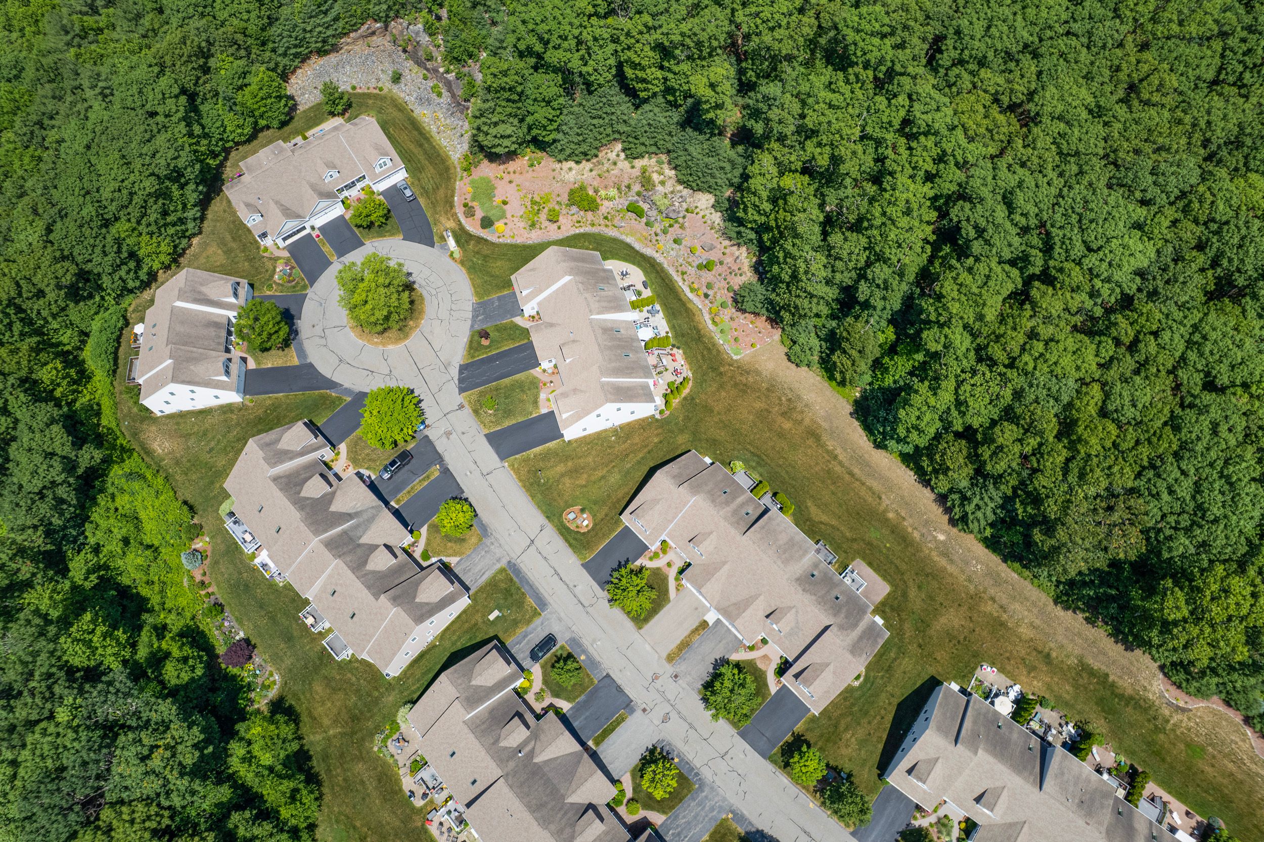  16 Ashton Lane, Millbury, MA 01527 - 物件實景