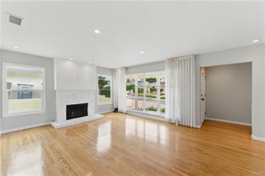 Redondo Beach, California, 90277, United States, 3 Bedrooms Bedrooms, ,2 BathroomsBathrooms,Residential,For Sale,1798298