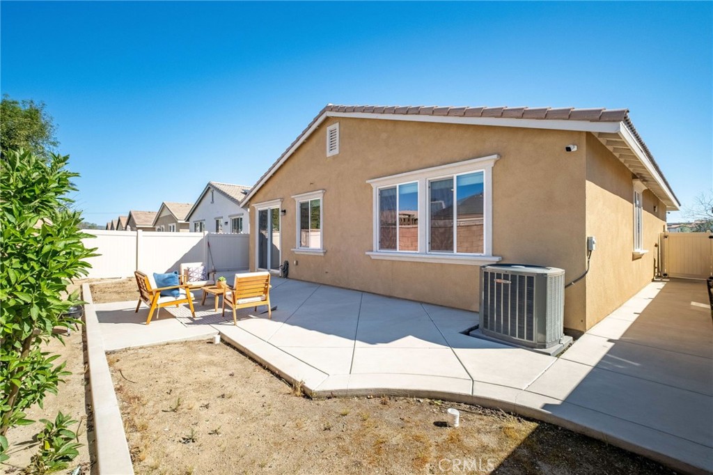 Moreno Valley, California, 92553, United States, 3 Bedrooms Bedrooms, ,2 BathroomsBathrooms,Residential,For Sale,2042349