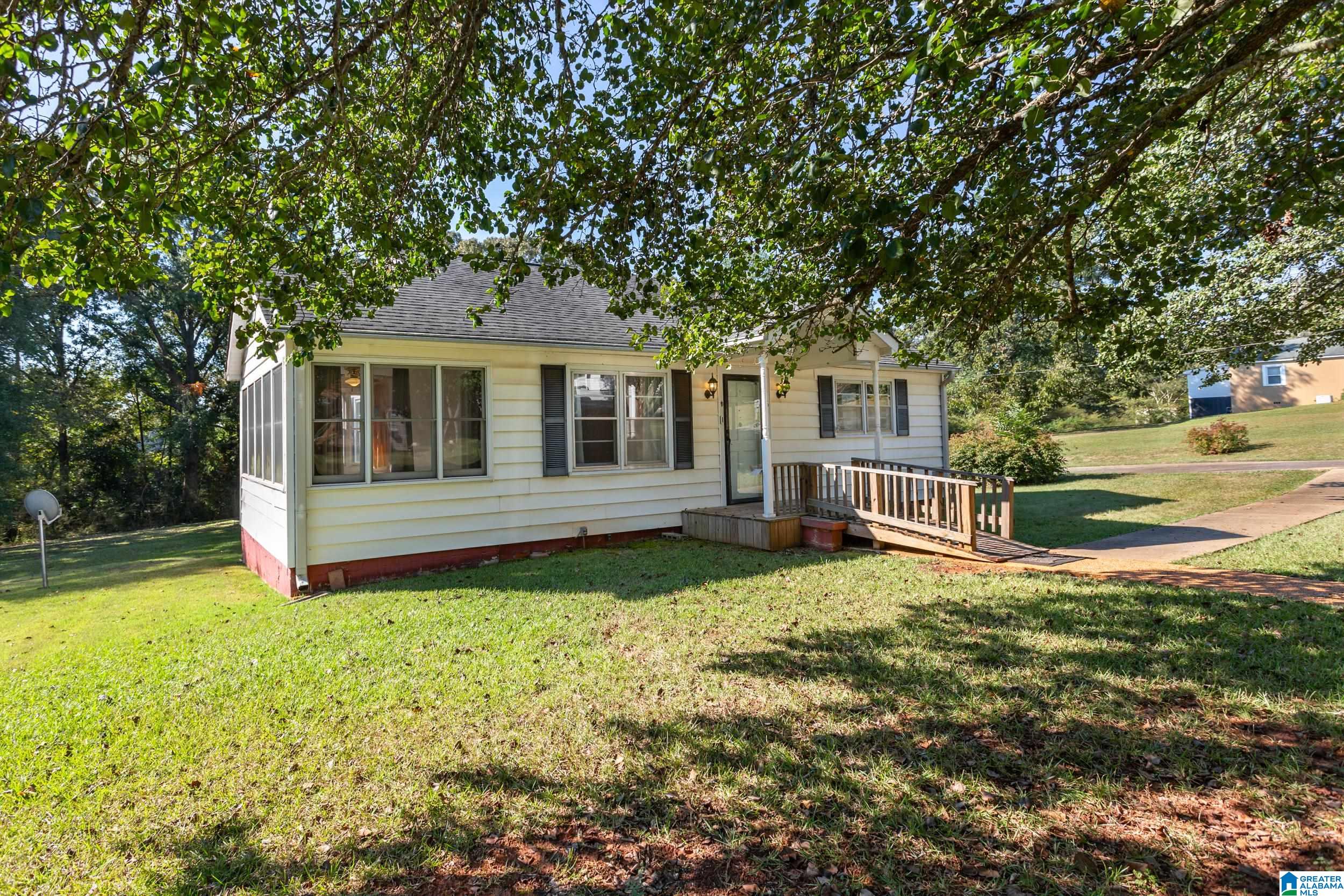 Hendricks St, Talladega, AL 35160 #1