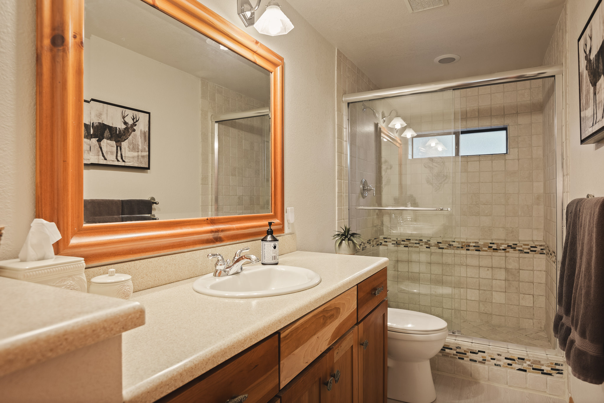  27332 Pinewood Drive, Lake Arrowhead, CA 92352 - 物件實景