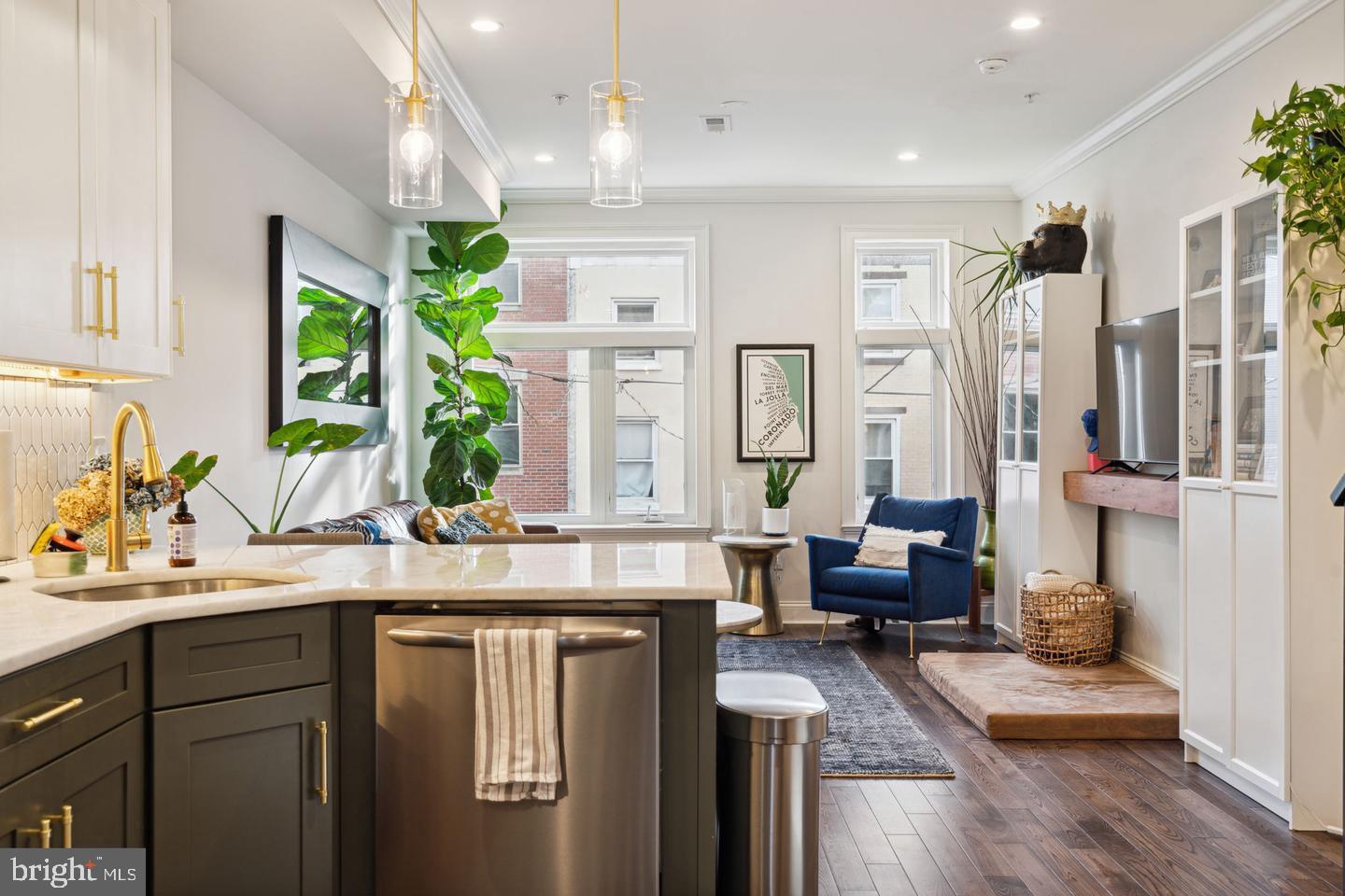 Philadelphia, Pennsylvania, 19130, United States, 3 Bedrooms Bedrooms, ,3 BathroomsBathrooms,Residential,For Sale,1959206