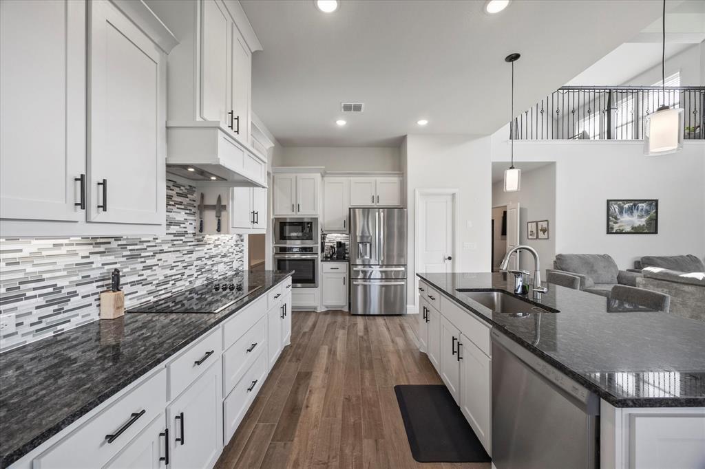 Waxahachie, Texas, 75165, United States, 5 Bedrooms Bedrooms, ,5 BathroomsBathrooms,Residential,For Sale,1828545