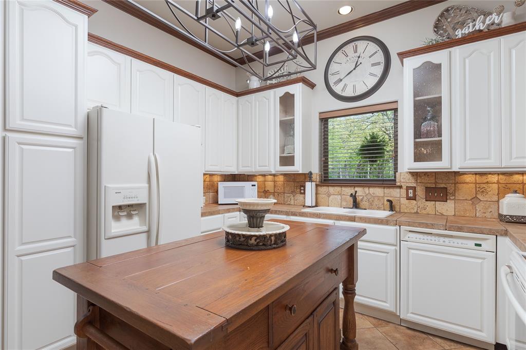 Terrell, Texas, 75160, United States, 3 Bedrooms Bedrooms, ,3 BathroomsBathrooms,Residential,For Sale,1767397