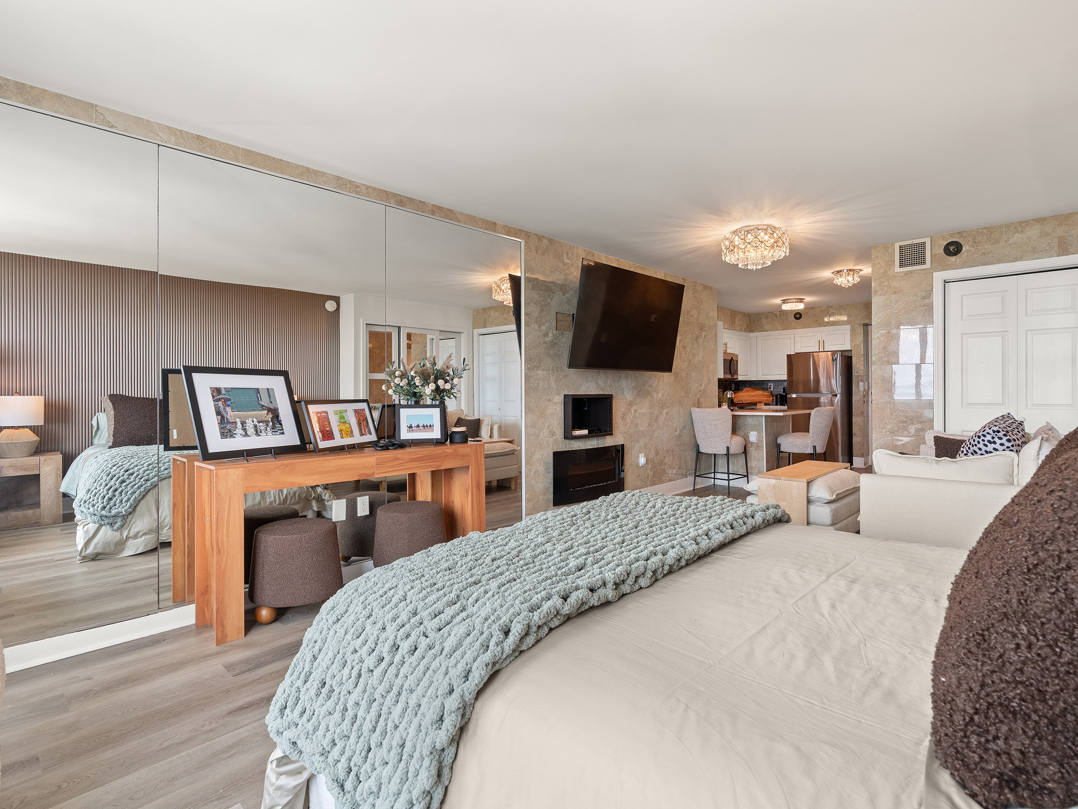  Completely Renovated Condo at The Concorde - 物件實景