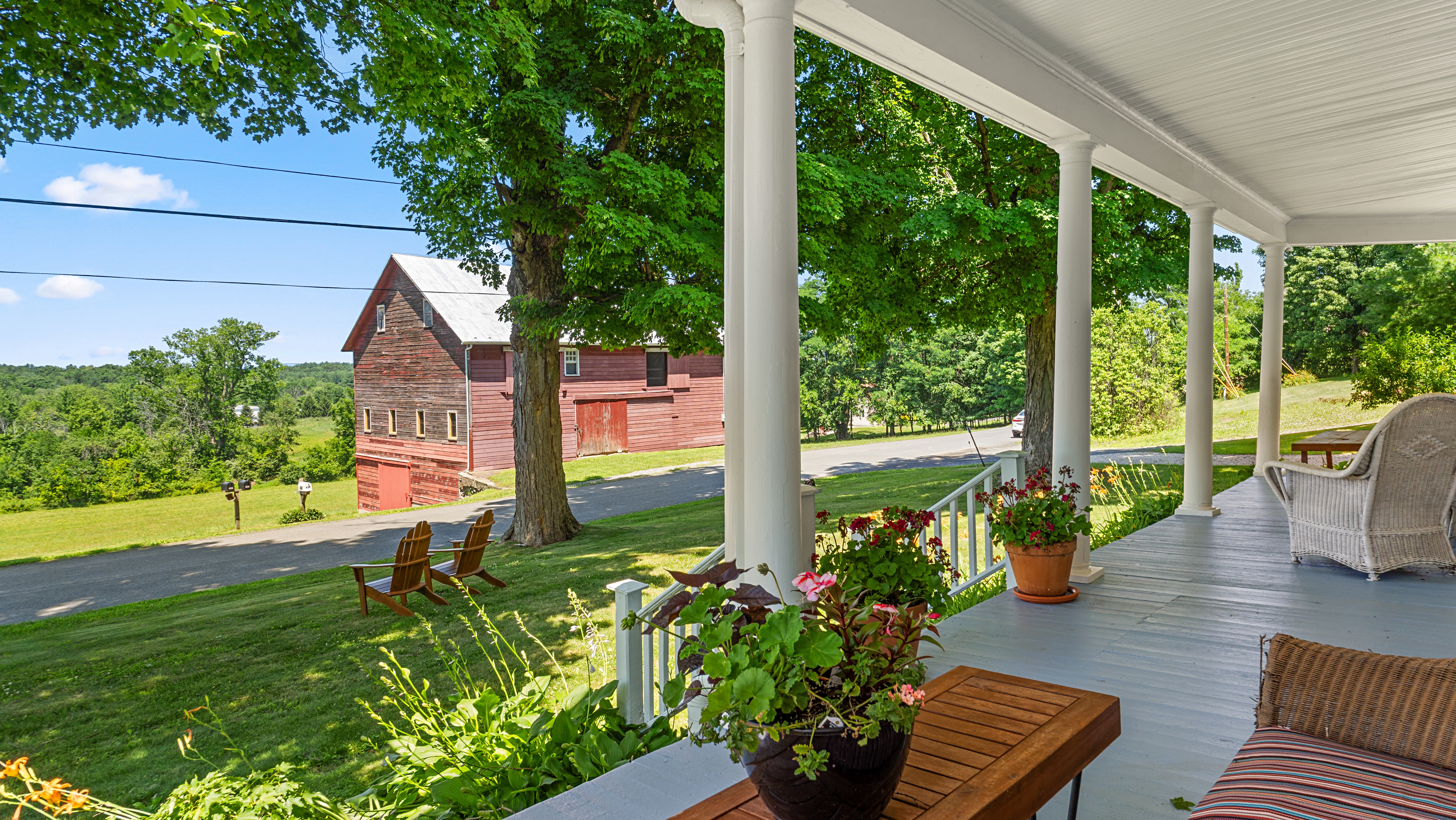  Historic 1860 Farmhouse  Incredible Catskill Views & Bluestone Gardens - 物件實景