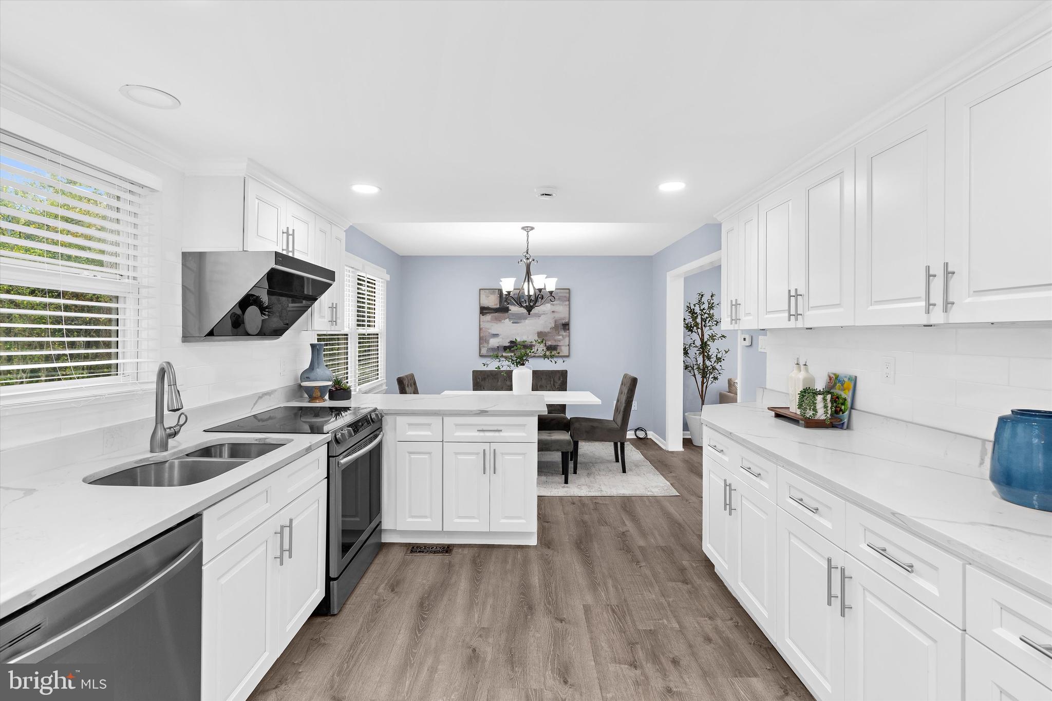 Rockville, Maryland, 20850, United States, 5 Bedrooms Bedrooms, ,5 BathroomsBathrooms,Residential,For Sale,1978251