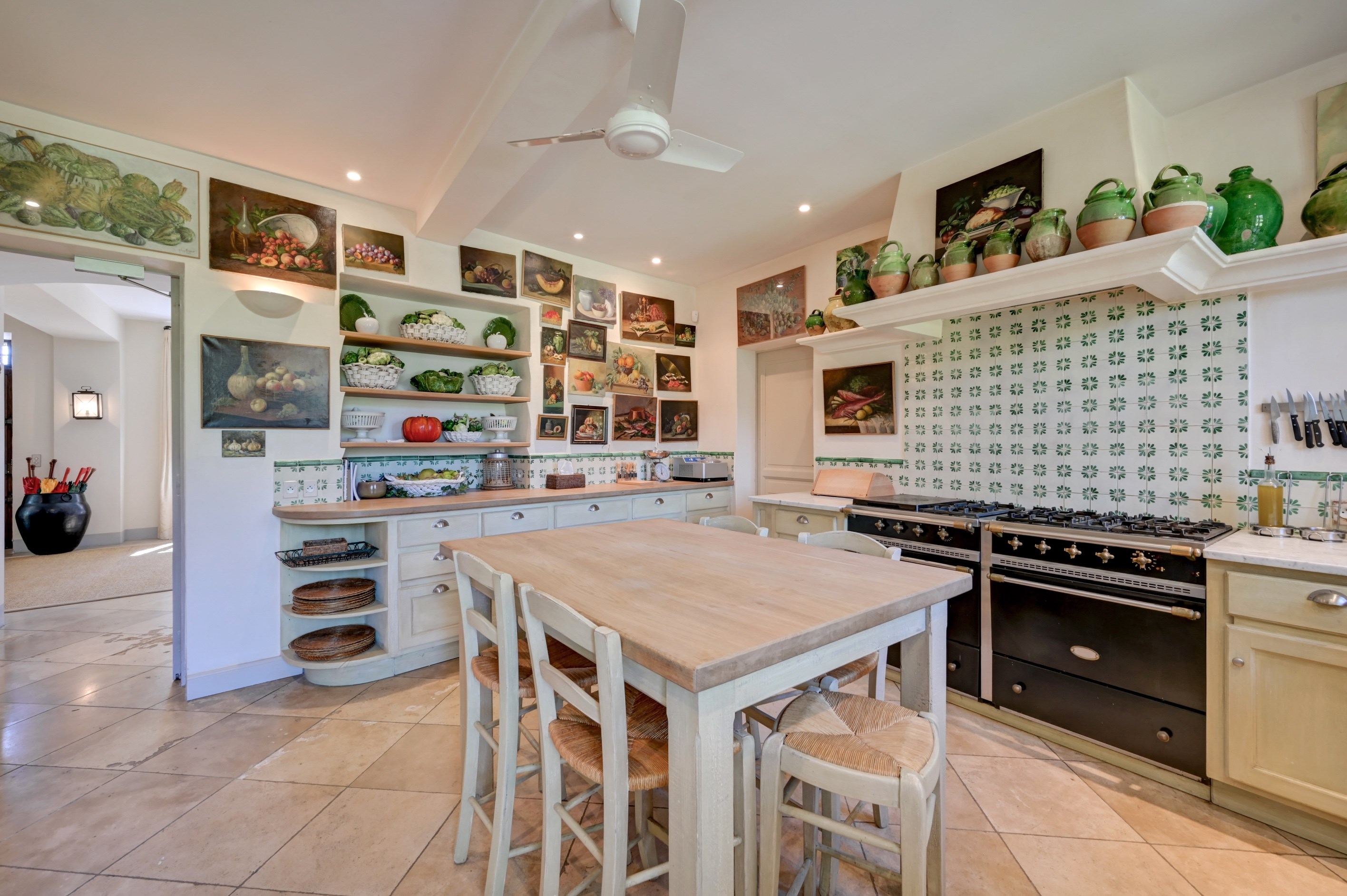  Exceptional family estate in Saint-Rémy-de-Provence - 物件實景