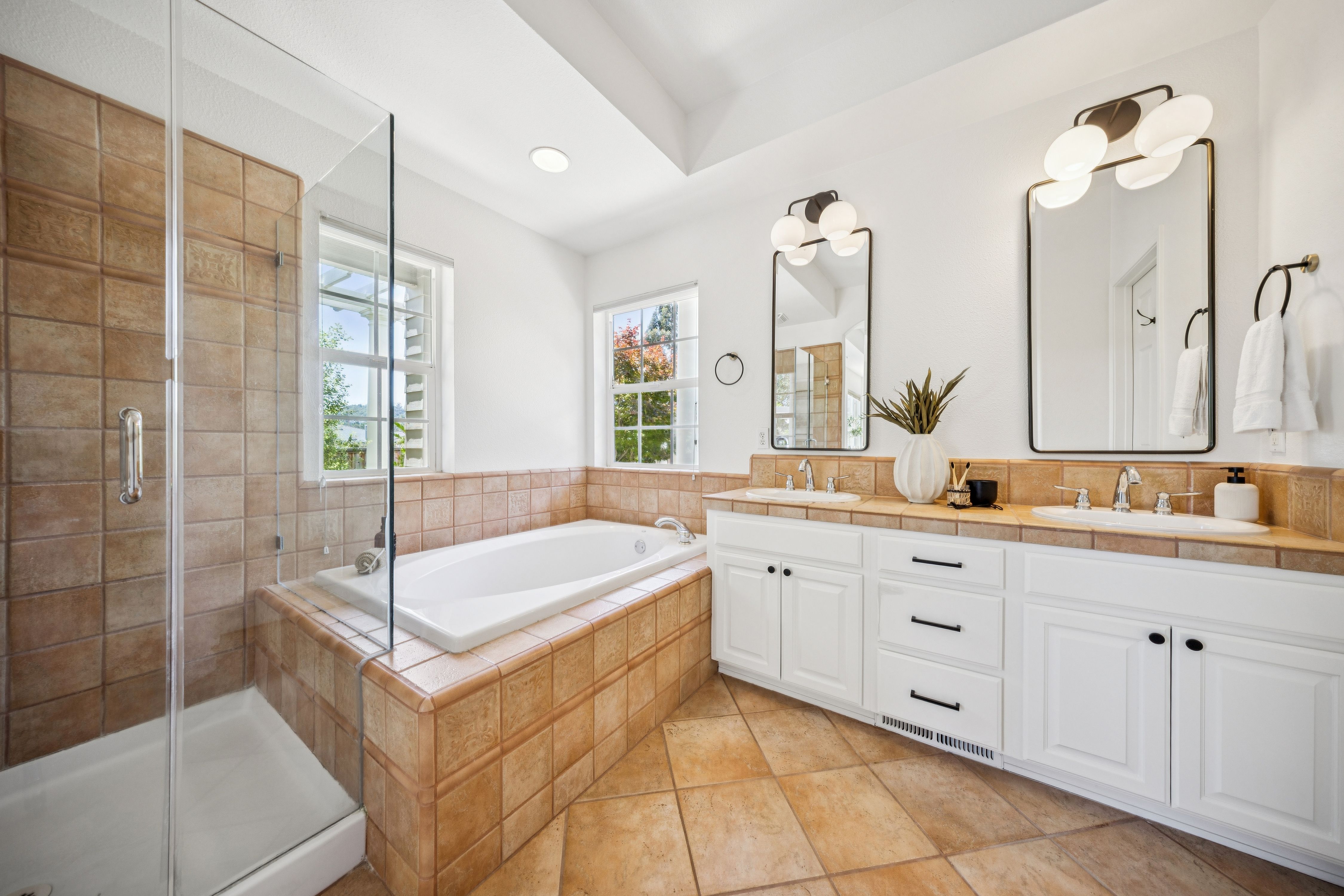  Desirable Vista Marin Neighborhood - 物件實景