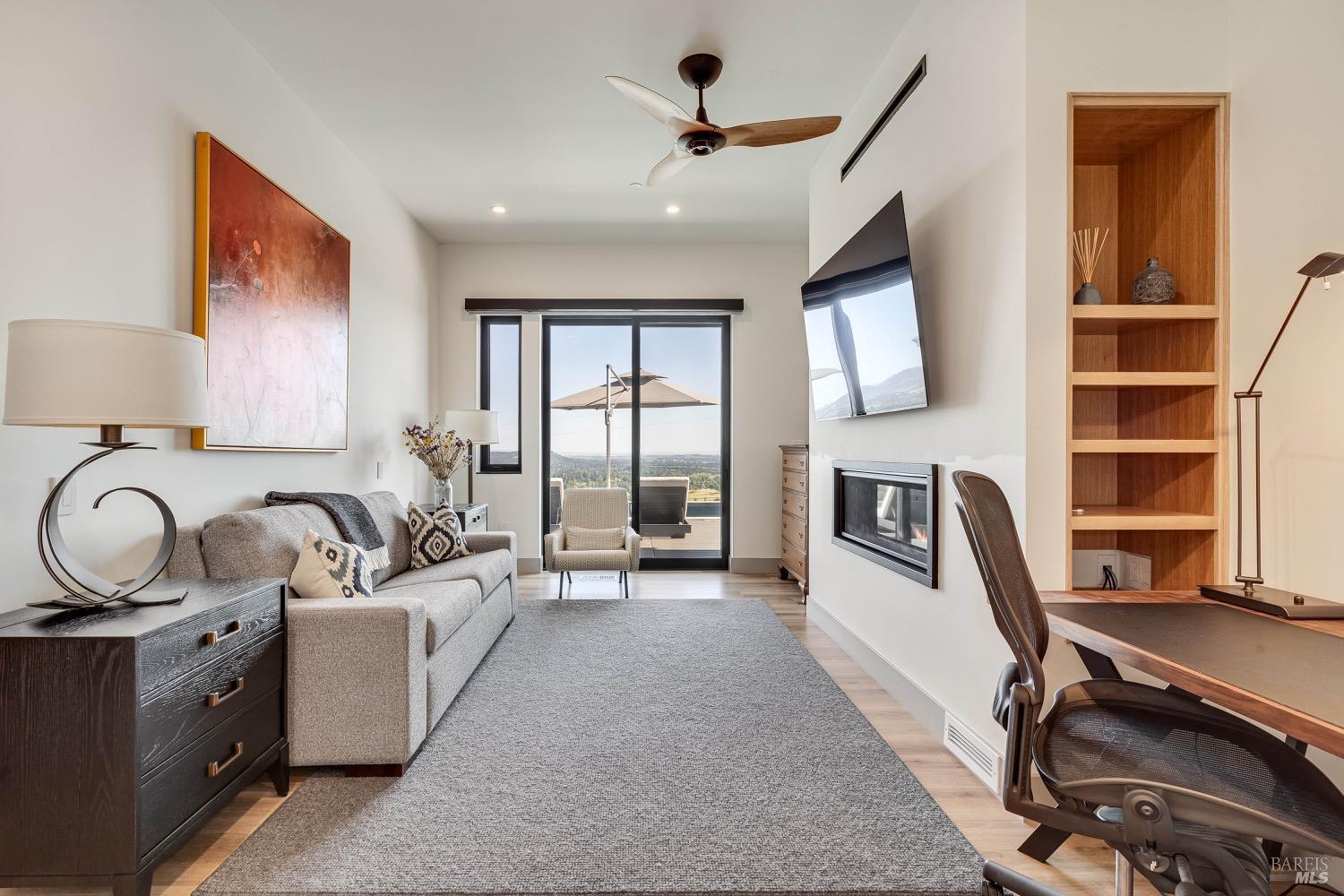 Napa, California, 94558, United States, 2 Bedrooms Bedrooms, ,5 BathroomsBathrooms,Residential,For Sale,1759434