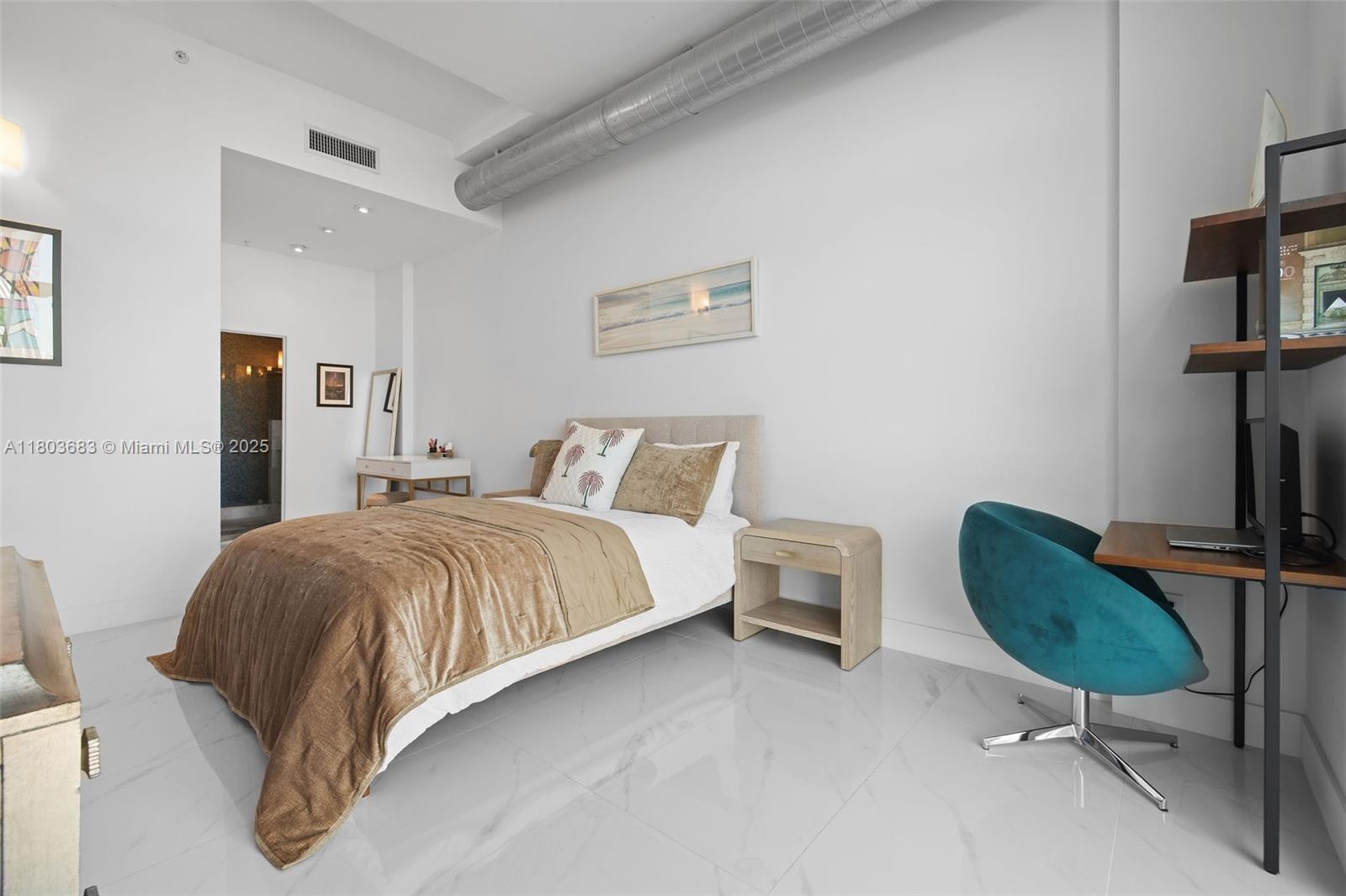 Miami Beach, Florida, 33139, United States, 1 Bedroom Bedrooms, ,2 BathroomsBathrooms,Residential,For Sale,1818097