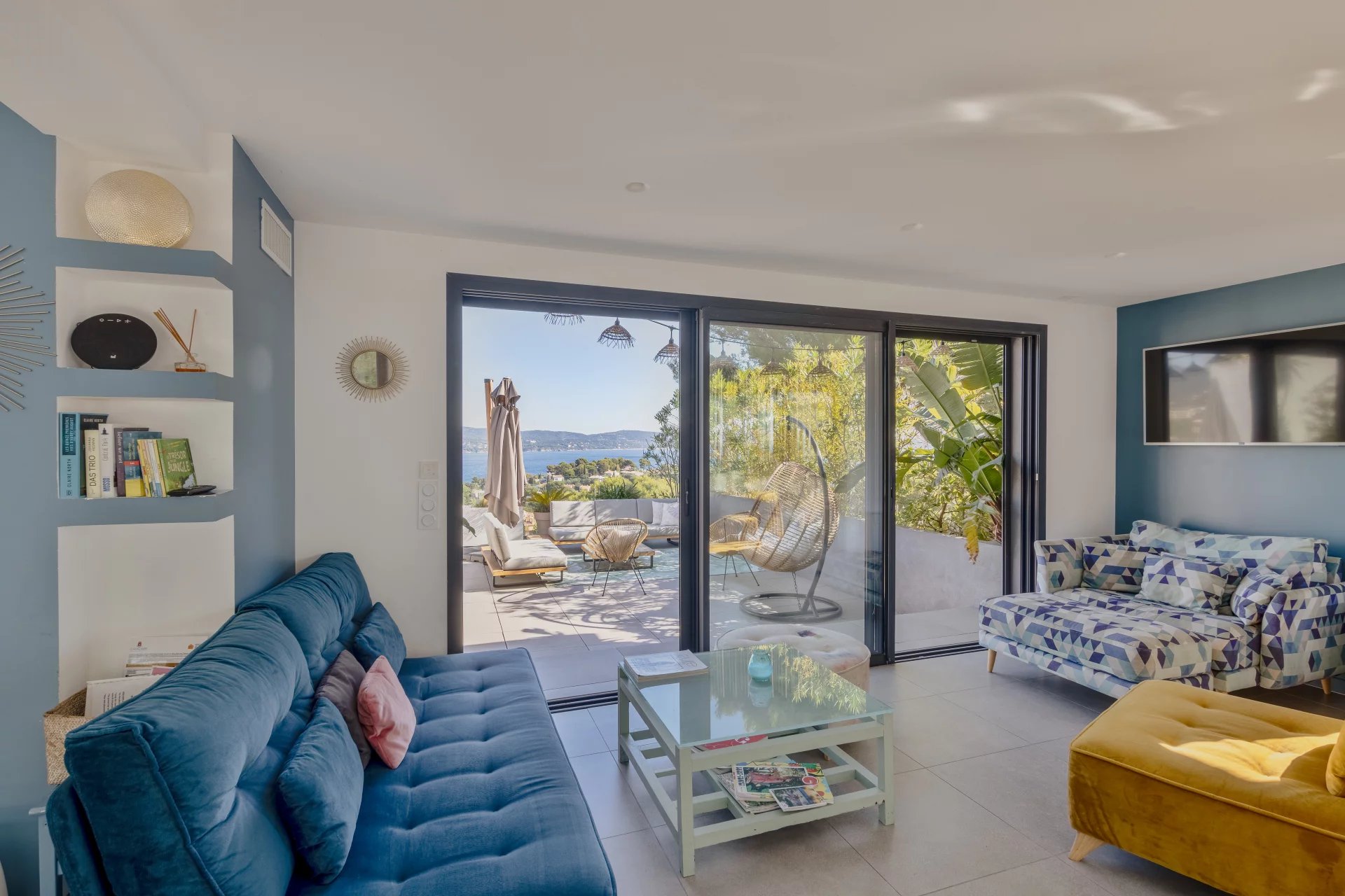 Cavalaire-sur-Mer, Provence-Alpes-Côte d’Azur, 83240, FR, 7 Bedrooms Bedrooms, ,9 BathroomsBathrooms,Residential,For Sale,1987792