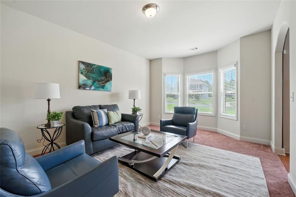 Atlanta, Georgia, 30331, United States, 5 Bedrooms Bedrooms, ,4 BathroomsBathrooms,Residential,For Sale,1933475