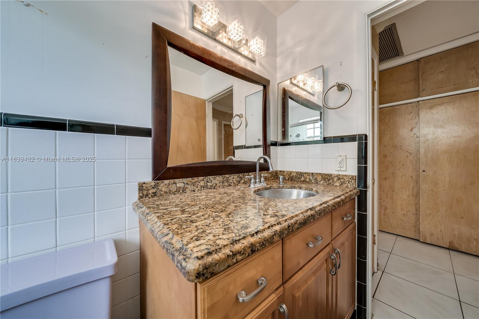 Hollywood, Florida, 33024, United States, 3 Bedrooms Bedrooms, ,2 BathroomsBathrooms,Residential,For Sale,1892932