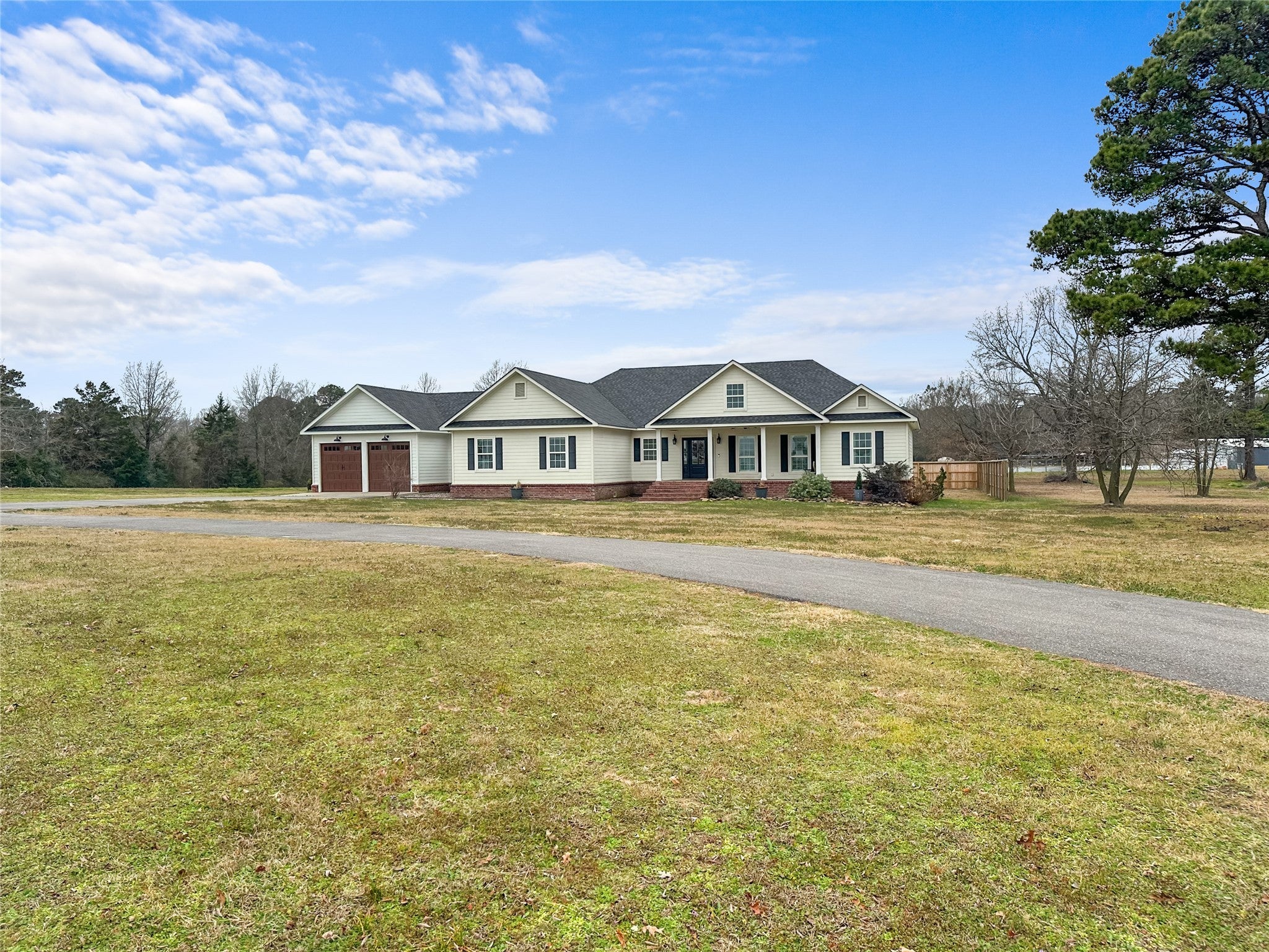 Winnsboro, Texas, 75494, United States, 3 Bedrooms Bedrooms, ,3 BathroomsBathrooms,Residential,For Sale,1779211
