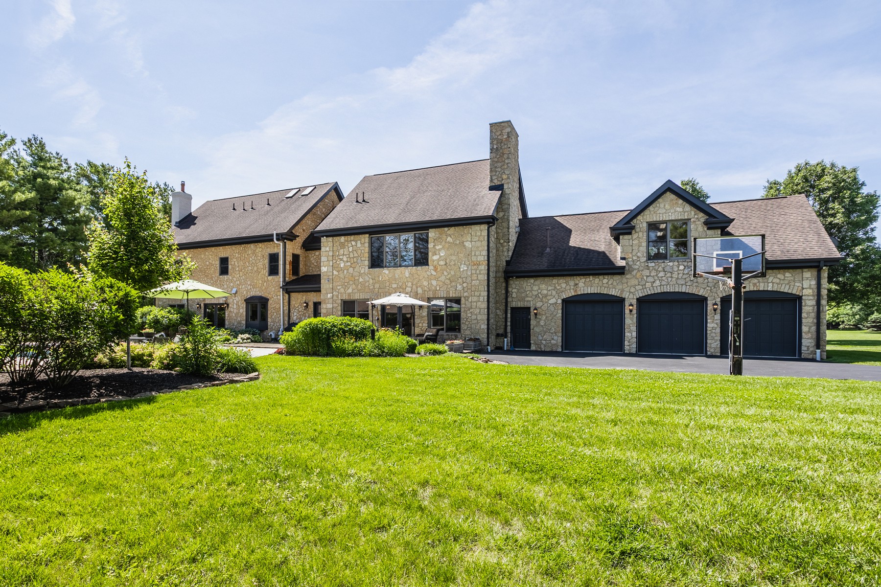  Rare Opportunity to Own a Stunning Home with Acreage in West Carmel - 物件實景