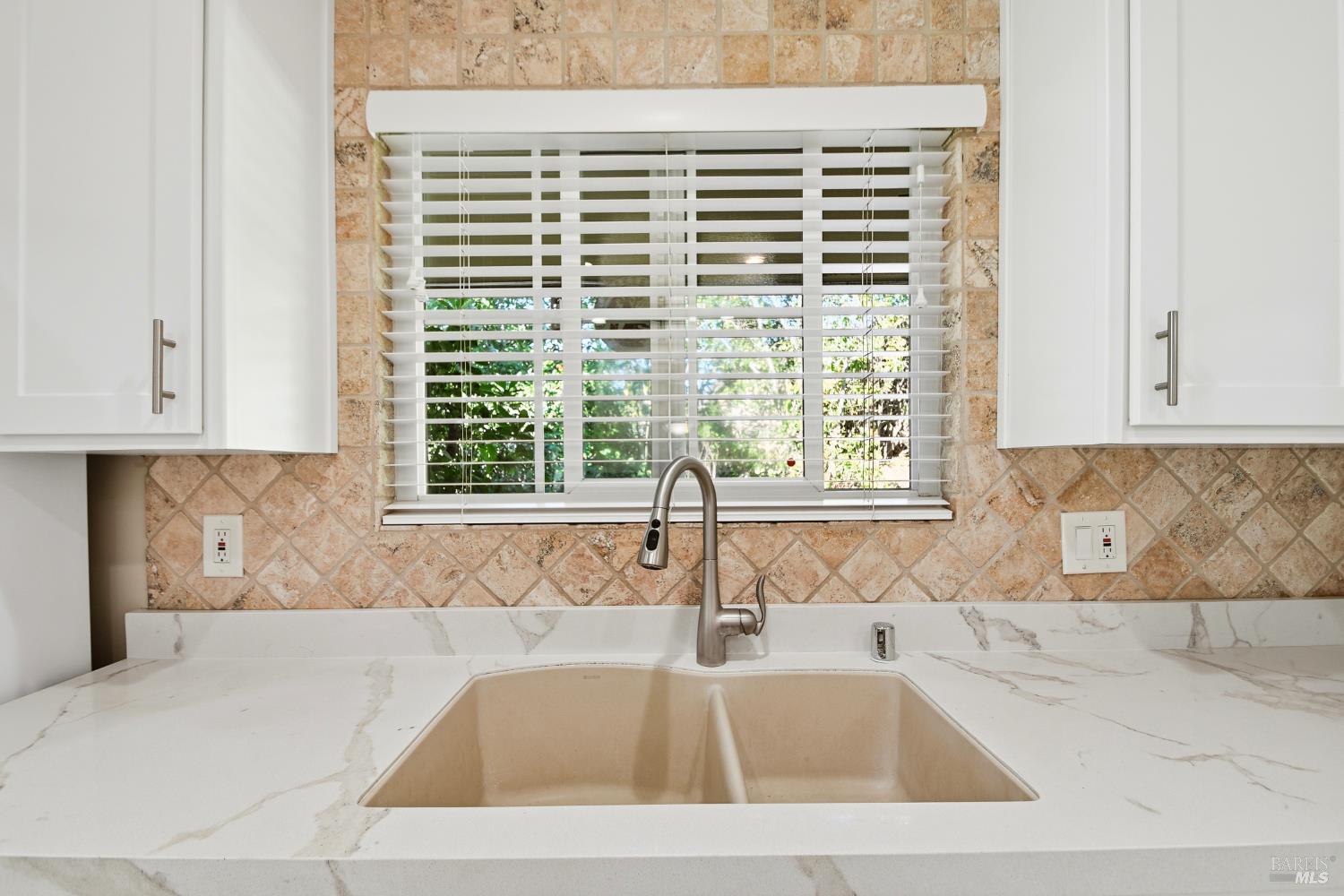 Santa Rosa, California, 95403, United States, 3 Bedrooms Bedrooms, ,2 BathroomsBathrooms,Residential,For Sale,1997144