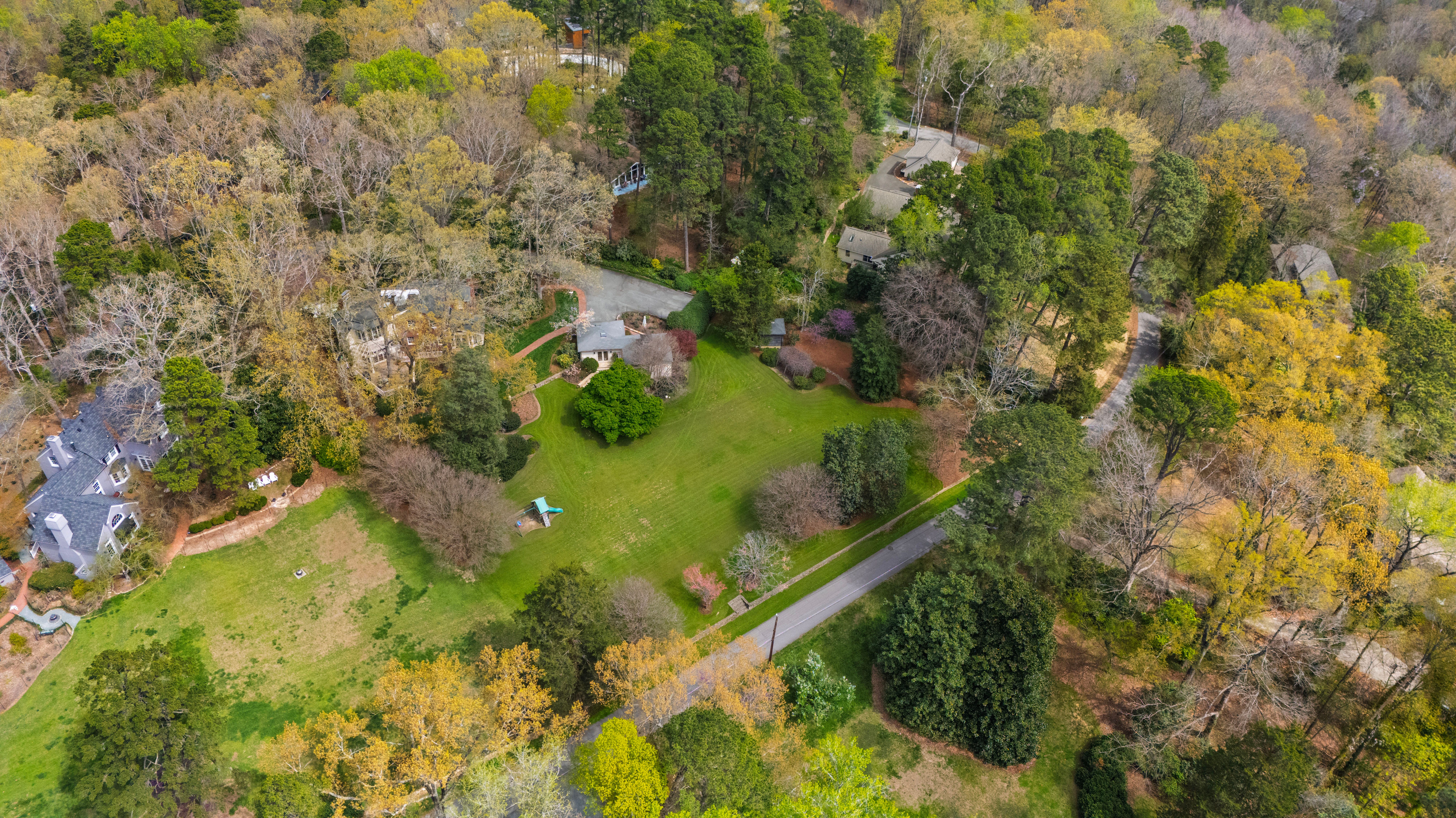  223 Hillcrest Circle, Chapel Hill, NC 27514 - 物件實景