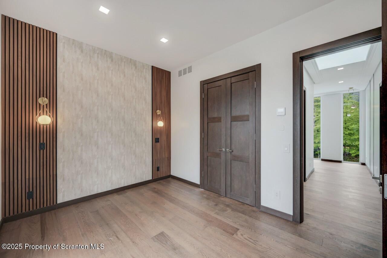 Bear Creek, Pennsylvania, 18602, United States, 4 Bedrooms Bedrooms, ,3 BathroomsBathrooms,Residential,For Sale,2002172