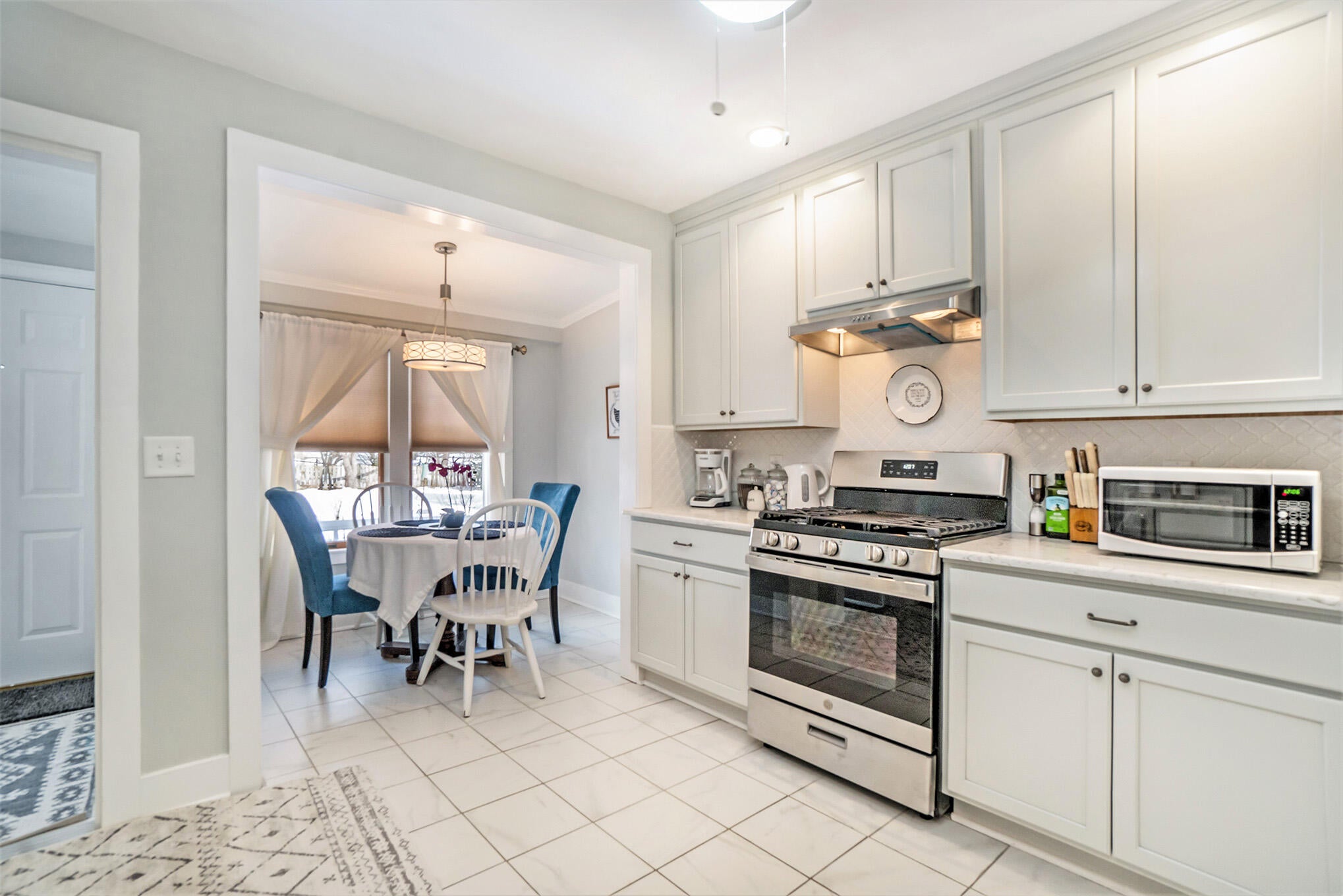 South Haven, Michigan, 49090, United States, 4 Bedrooms Bedrooms, ,3 BathroomsBathrooms,Residential,For Sale,1937505