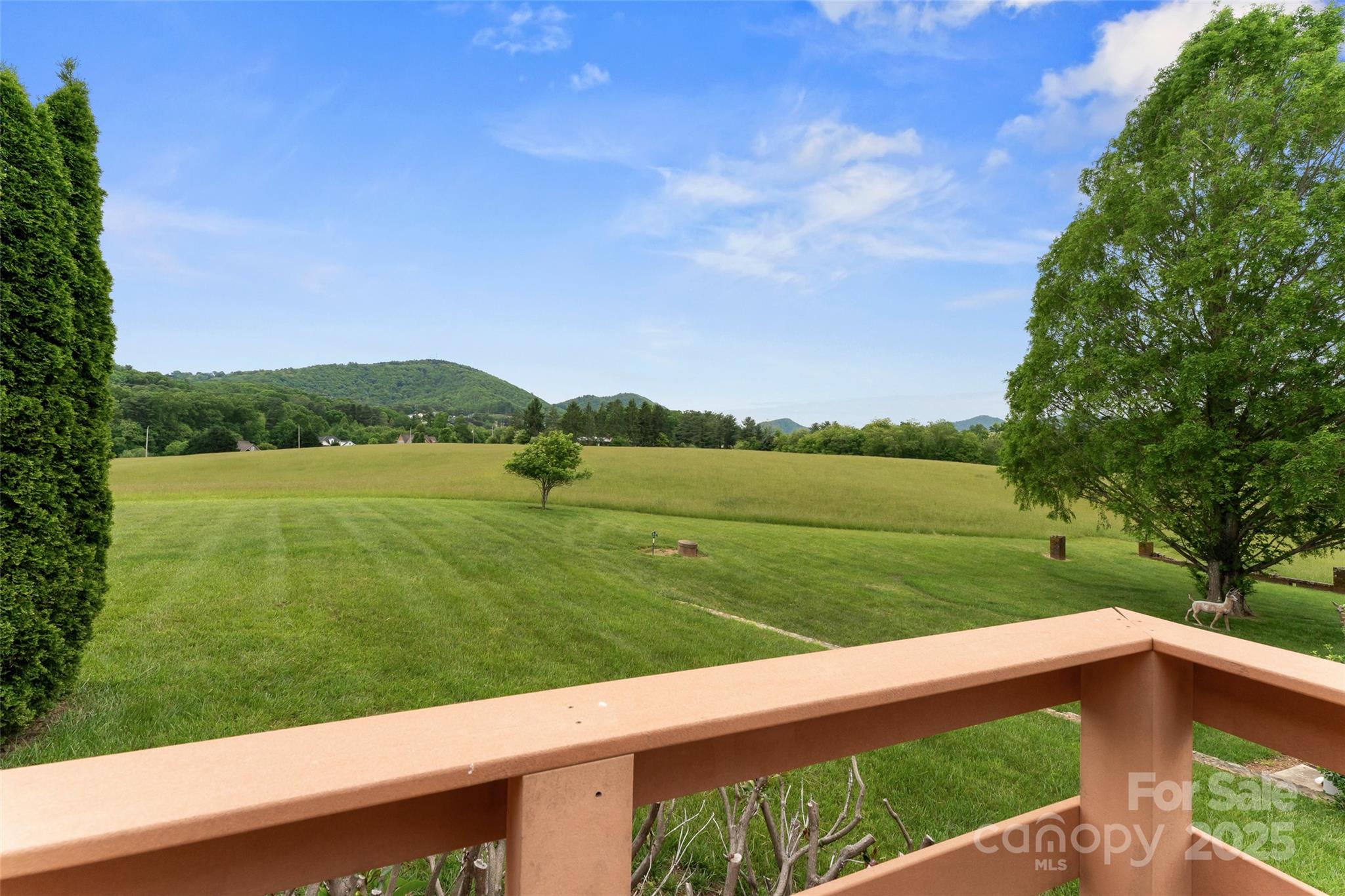 Asheville, North Carolina, 28806, United States, 4 Bedrooms Bedrooms, ,7 BathroomsBathrooms,Residential,For Sale,2001190