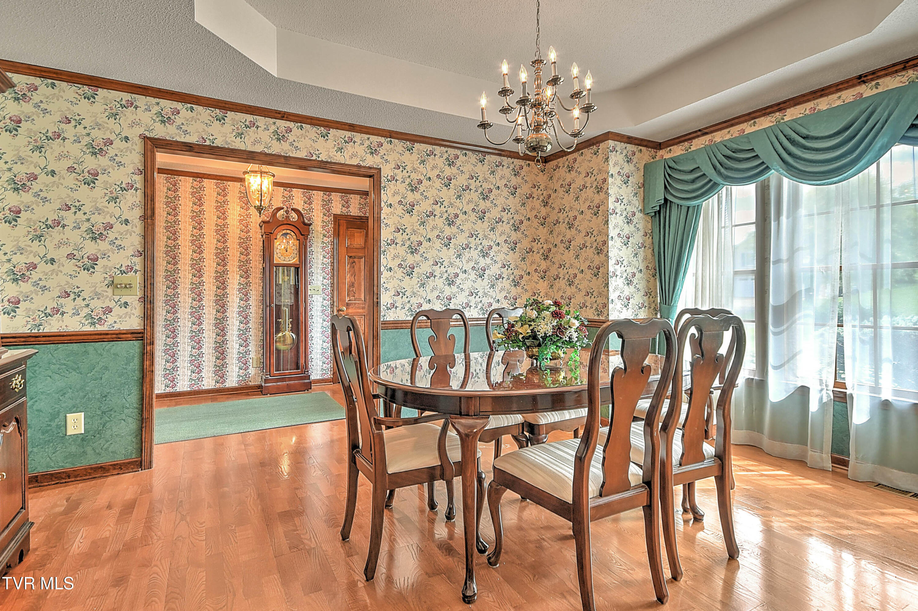 Greeneville, Tennessee, 37745, United States, 4 Bedrooms Bedrooms, ,4 BathroomsBathrooms,Residential,For Sale,1899304
