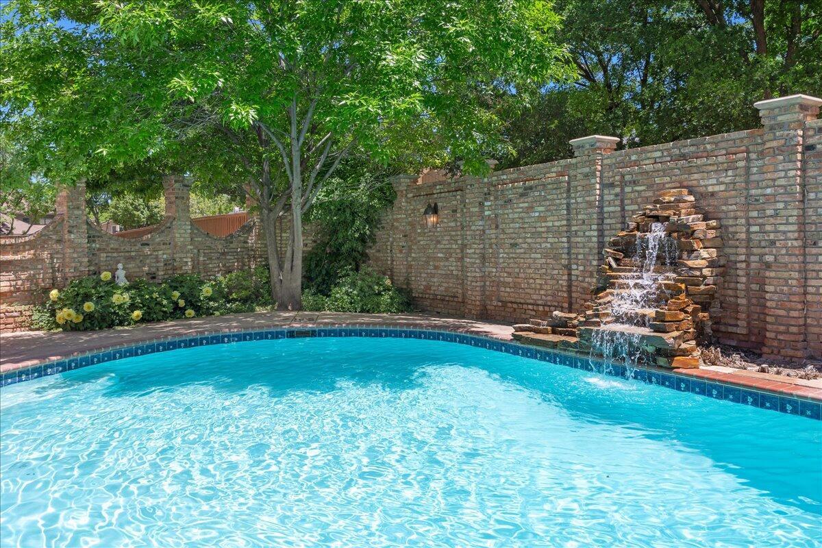 Amarillo, Texas, 79121, United States, 5 Bedrooms Bedrooms, ,4 BathroomsBathrooms,Residential,For Sale,1821346